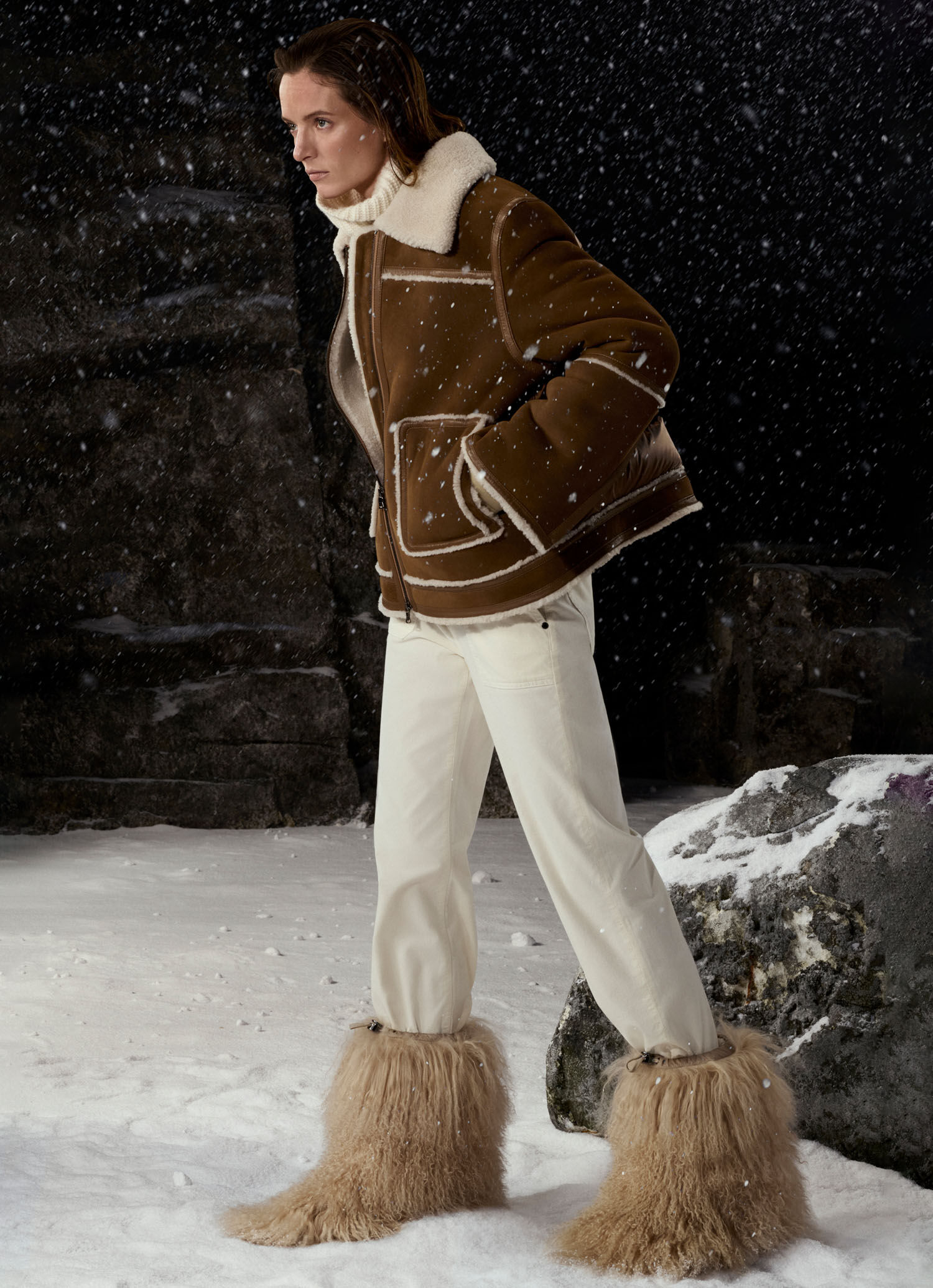 Exclusive Women's Clothing & Sportswear