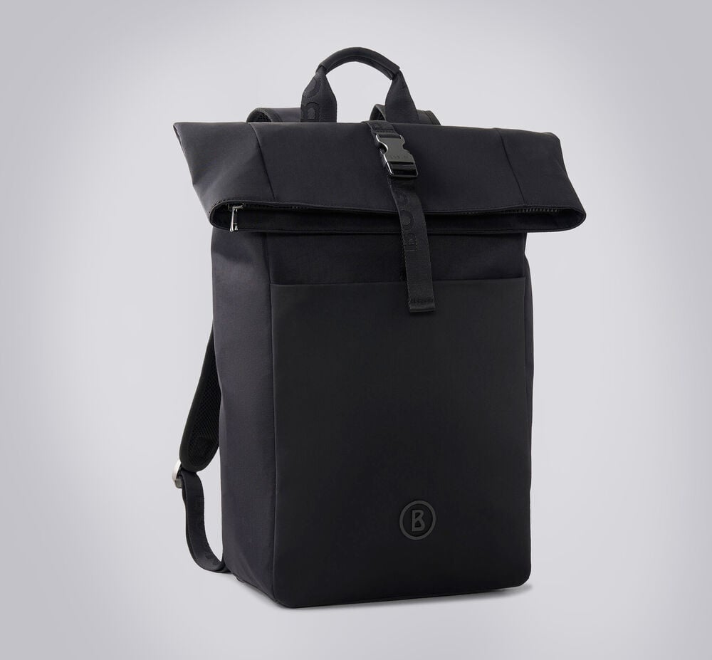 The black Arolla Leon backpack in nylon is characterised by its roomy compartment, as well as a zip and buckle fastening, all complete with logo details.