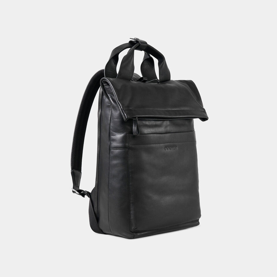 Dieses Bild zeigt den Calgary Leon Rucksack aus reinem schwarzem Leder mit gelposterter R&uuml;ckenpartie und verstellbaren Riemen.
