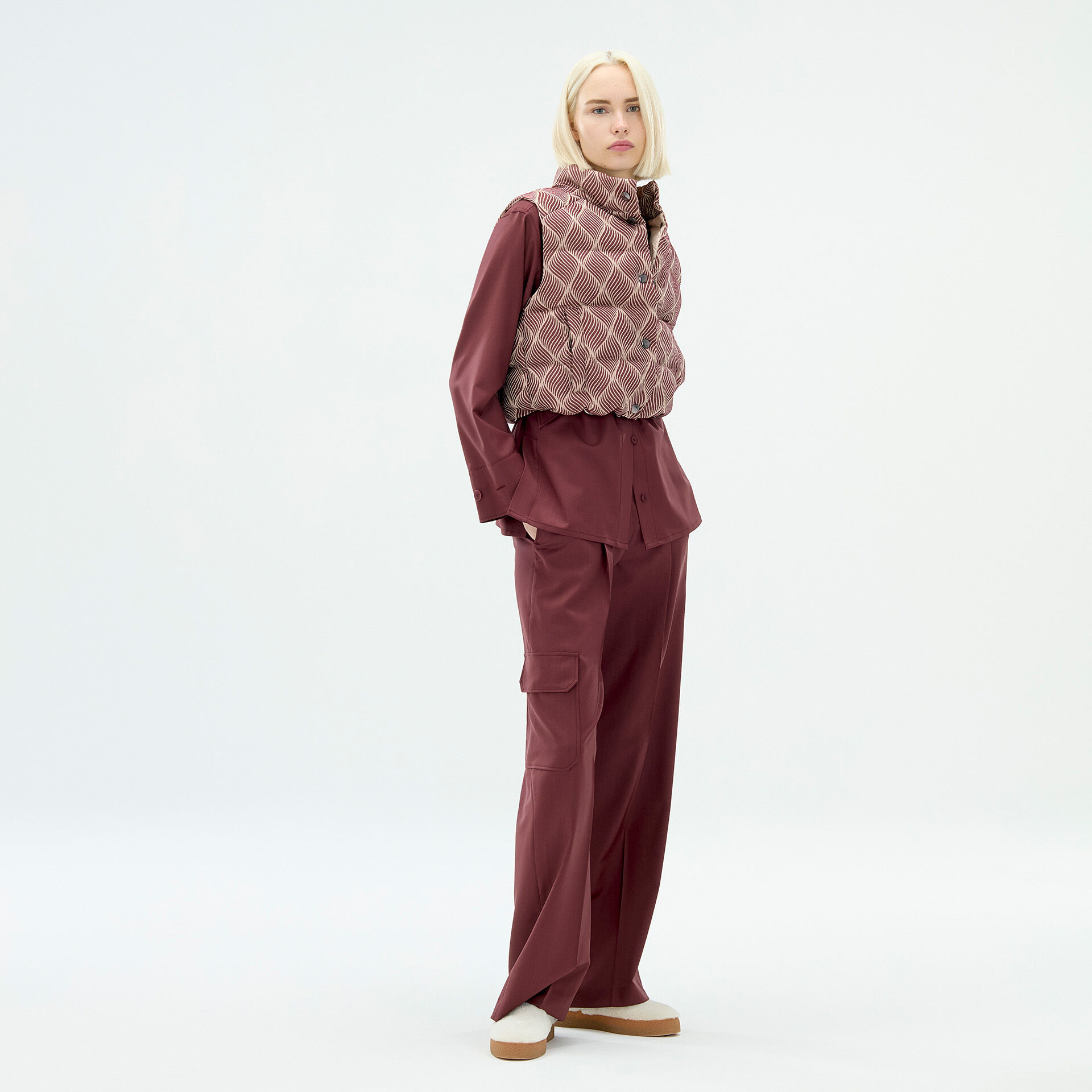 ☆★☆2025シーズンスタートセール！BOGNER レディース　ダウンスキージャケット＆パンツ　ワインチェックXブラウン　Ｌ/Ｍサイズ　☆★☆ 2025クリアランスセール！BOGNER レディース ダウンスキー