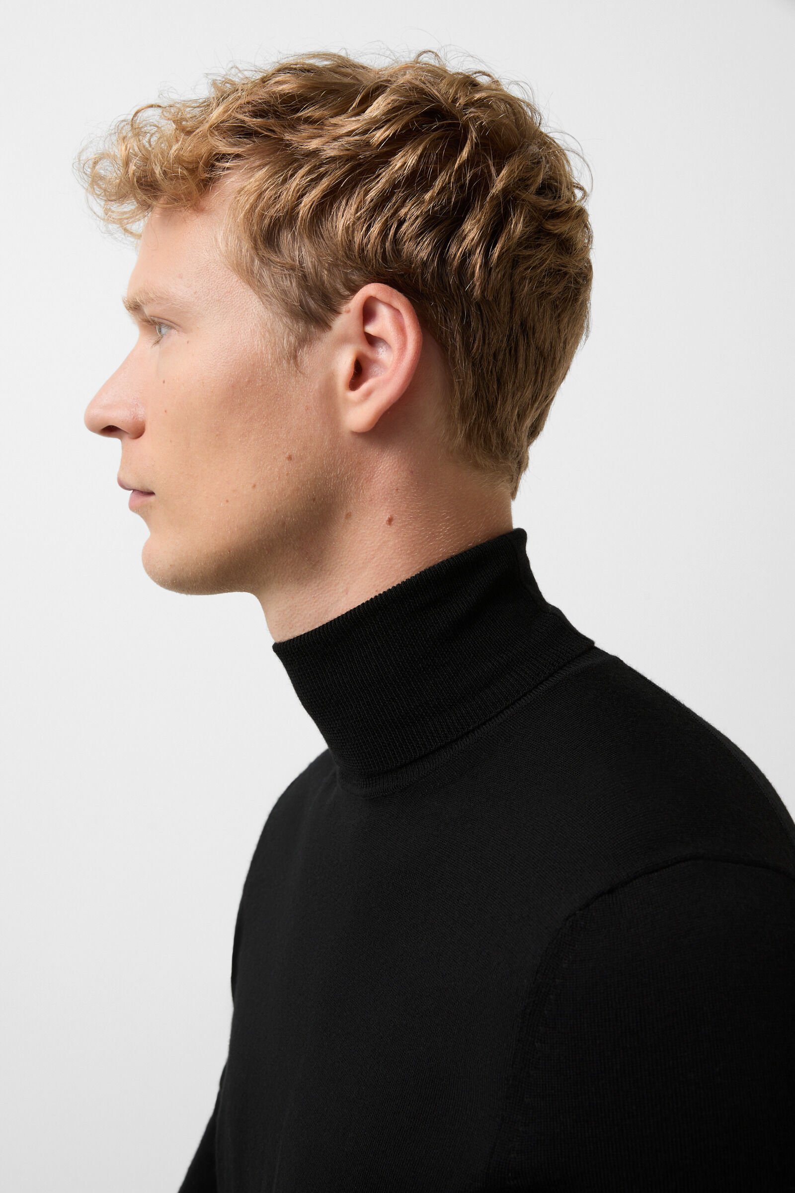 Gordon turtleneck jumper Black