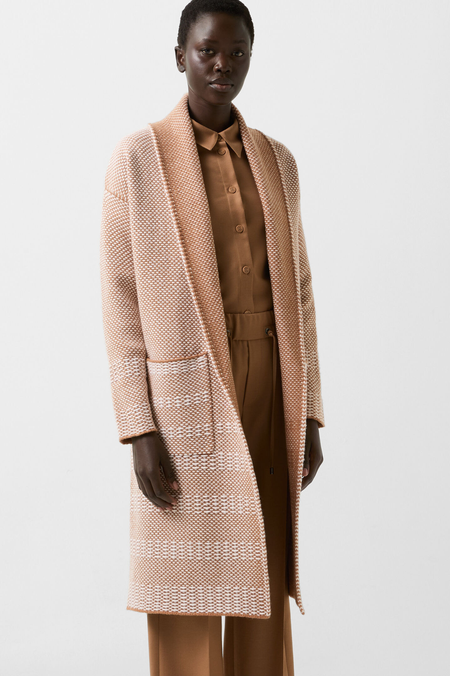 Knitted coat Lassie Camel/Off-White