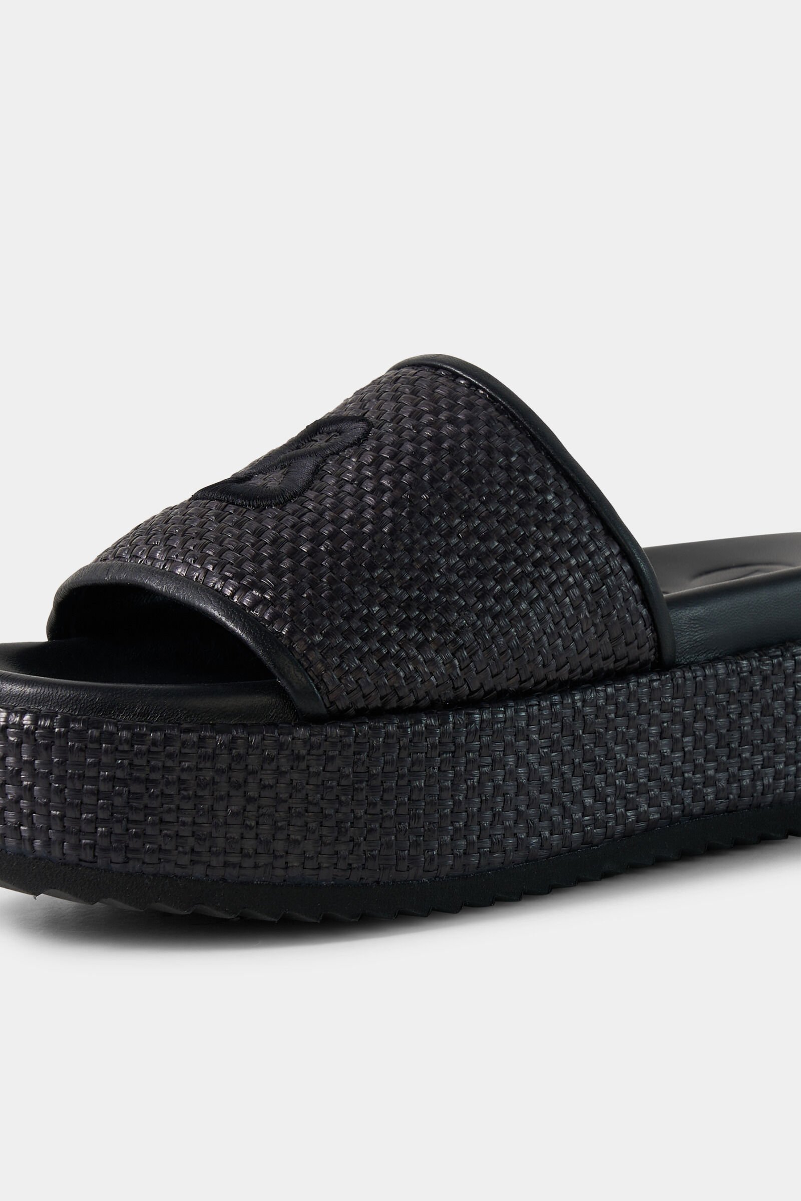 Sorrento platform sandals Black