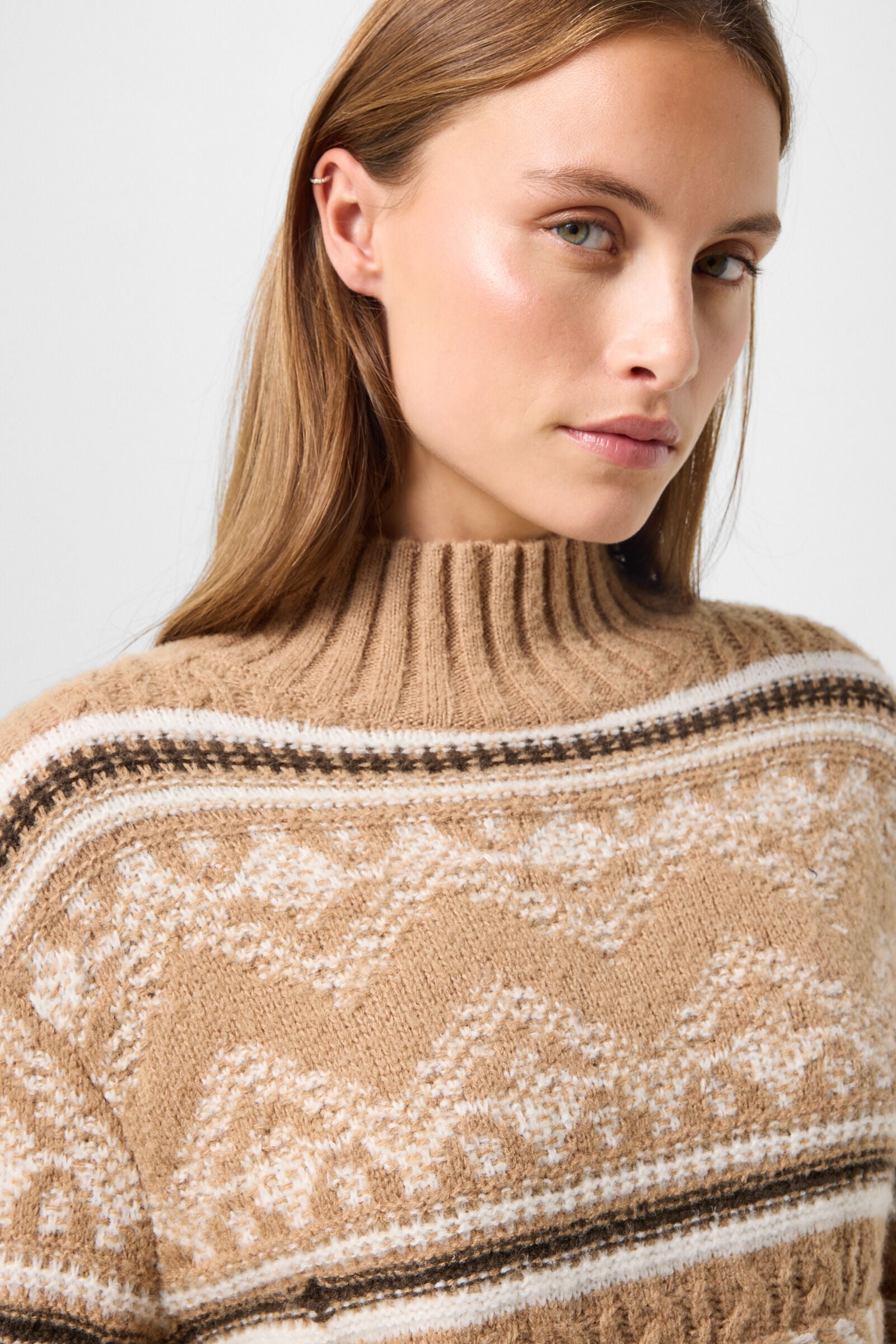 Pink Norwegian jumper Camel