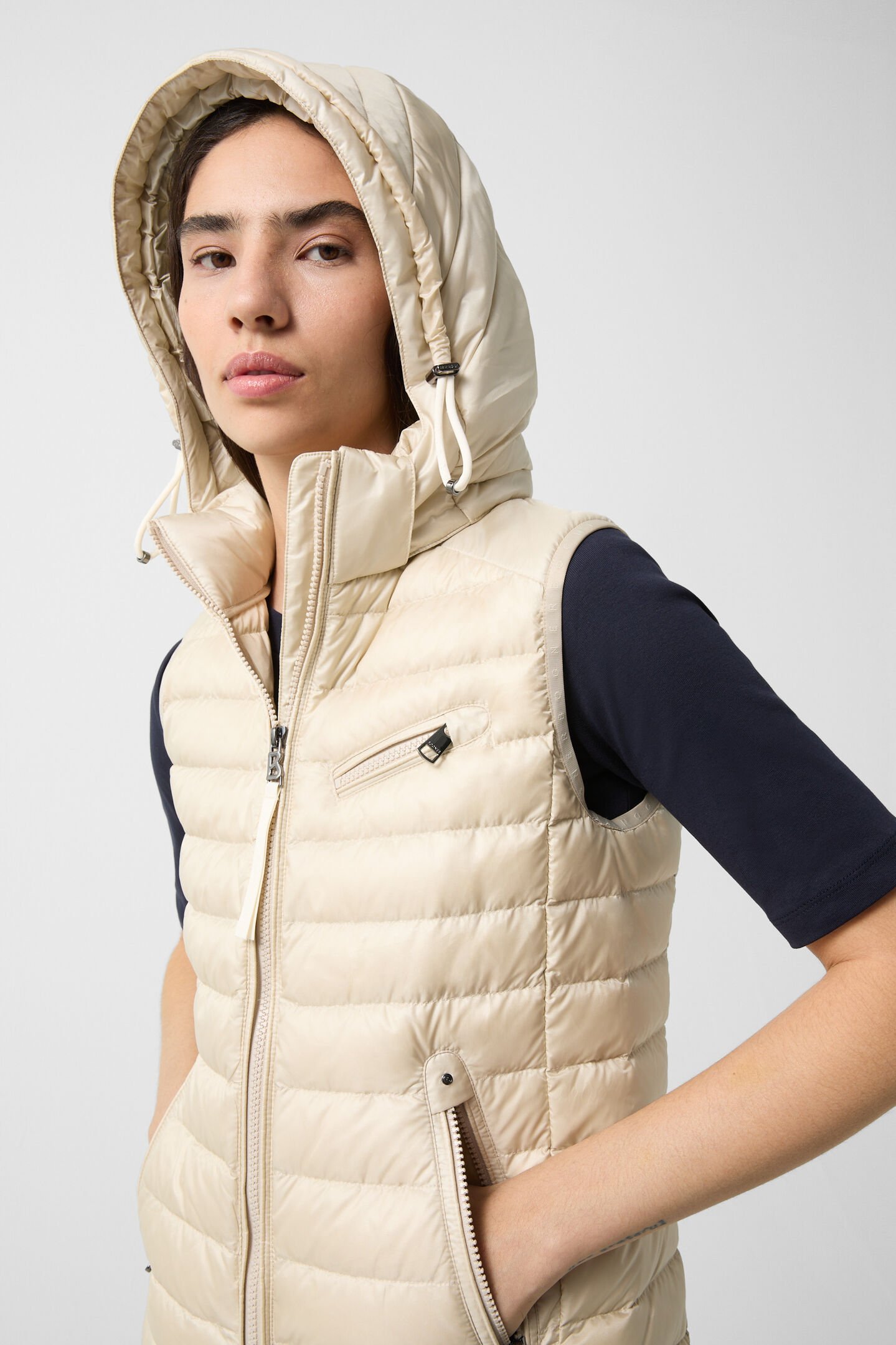 Florisa Lightweight down gilet Sand