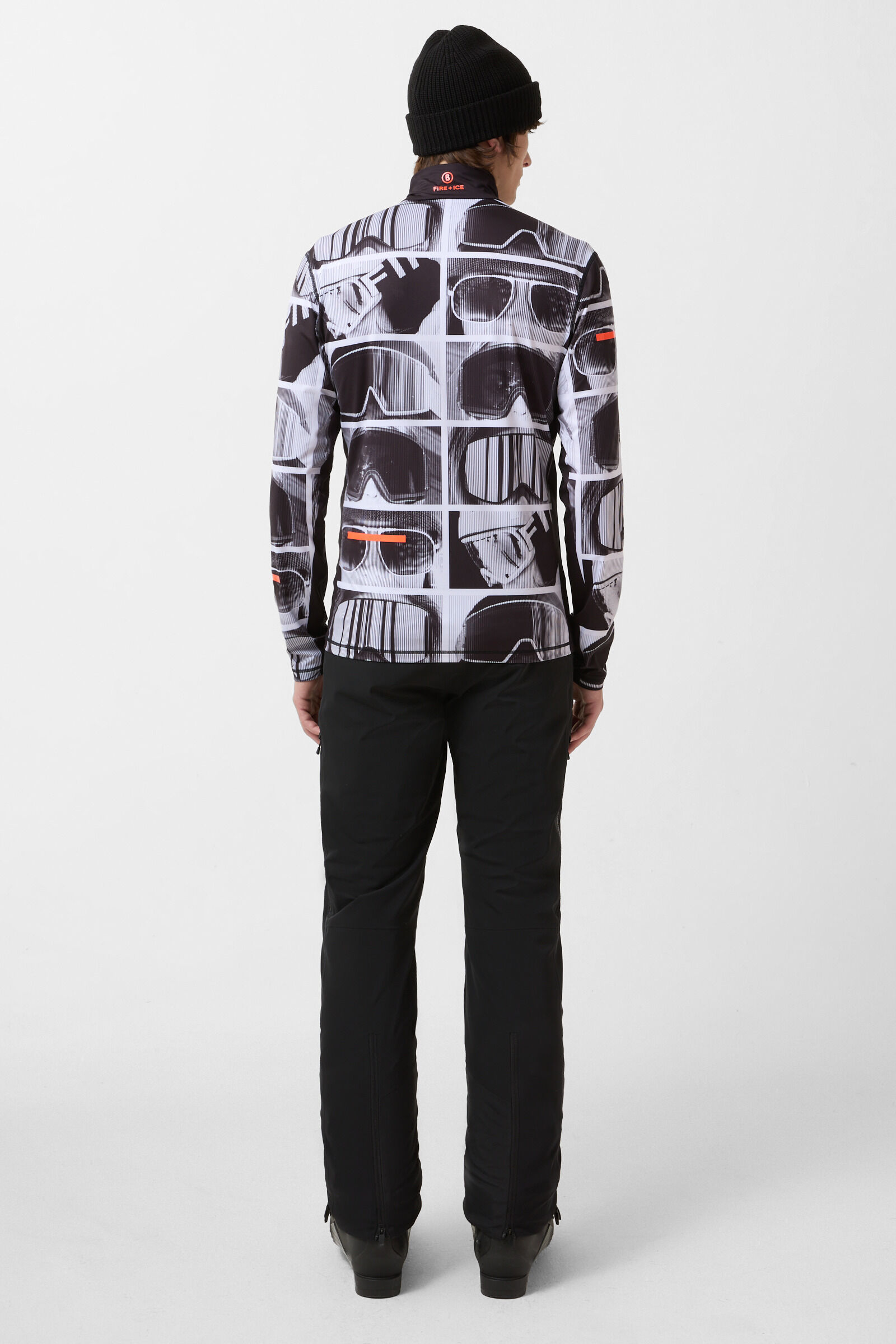 First Layer Pascal Black/white