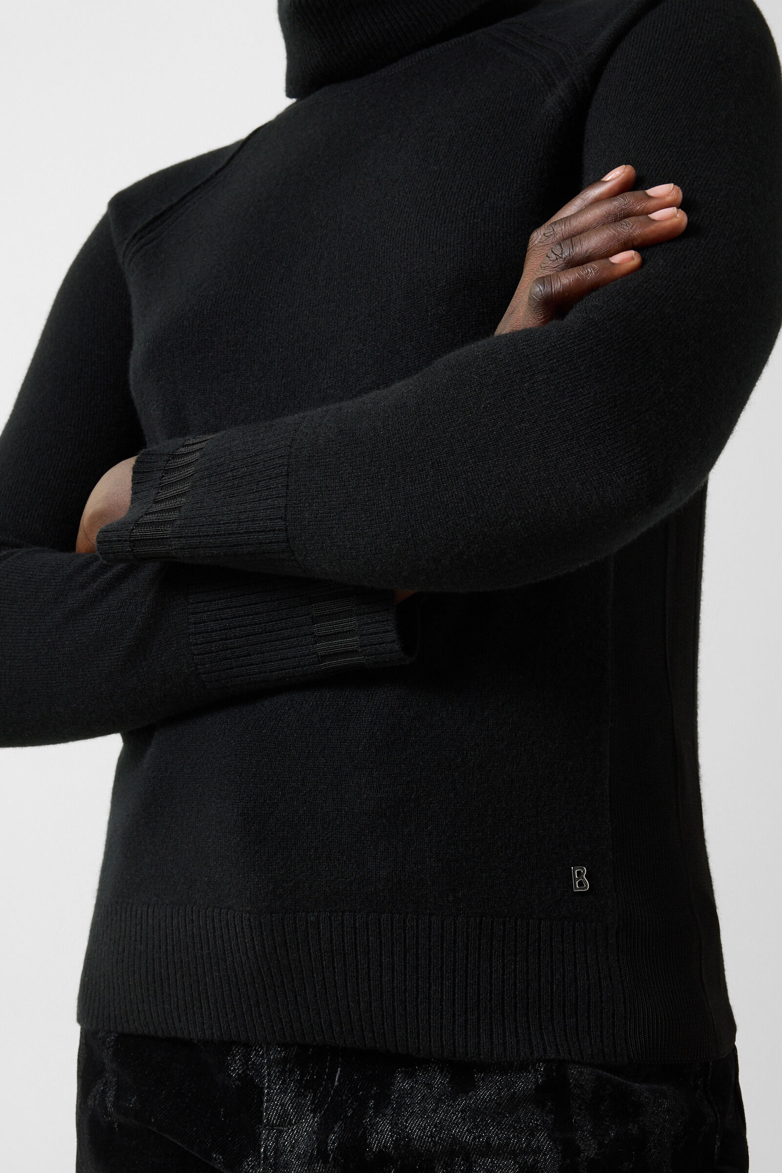 Vaiana pure new wool and cashmere jumper Black