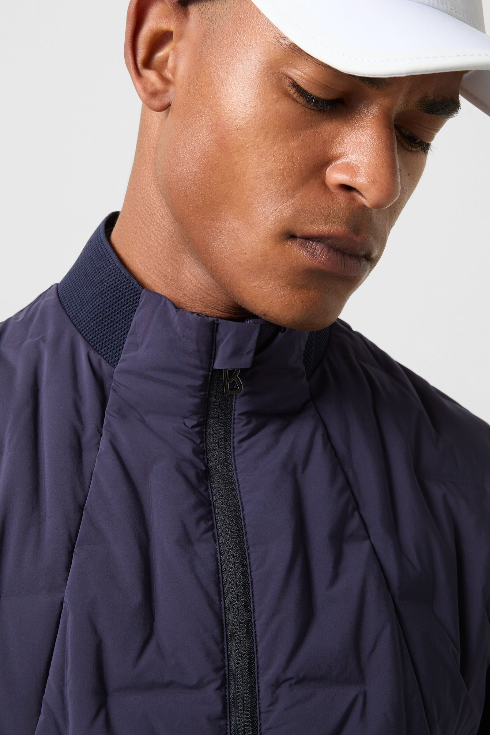 Sascha lichtgewicht donzen vest Marineblauw