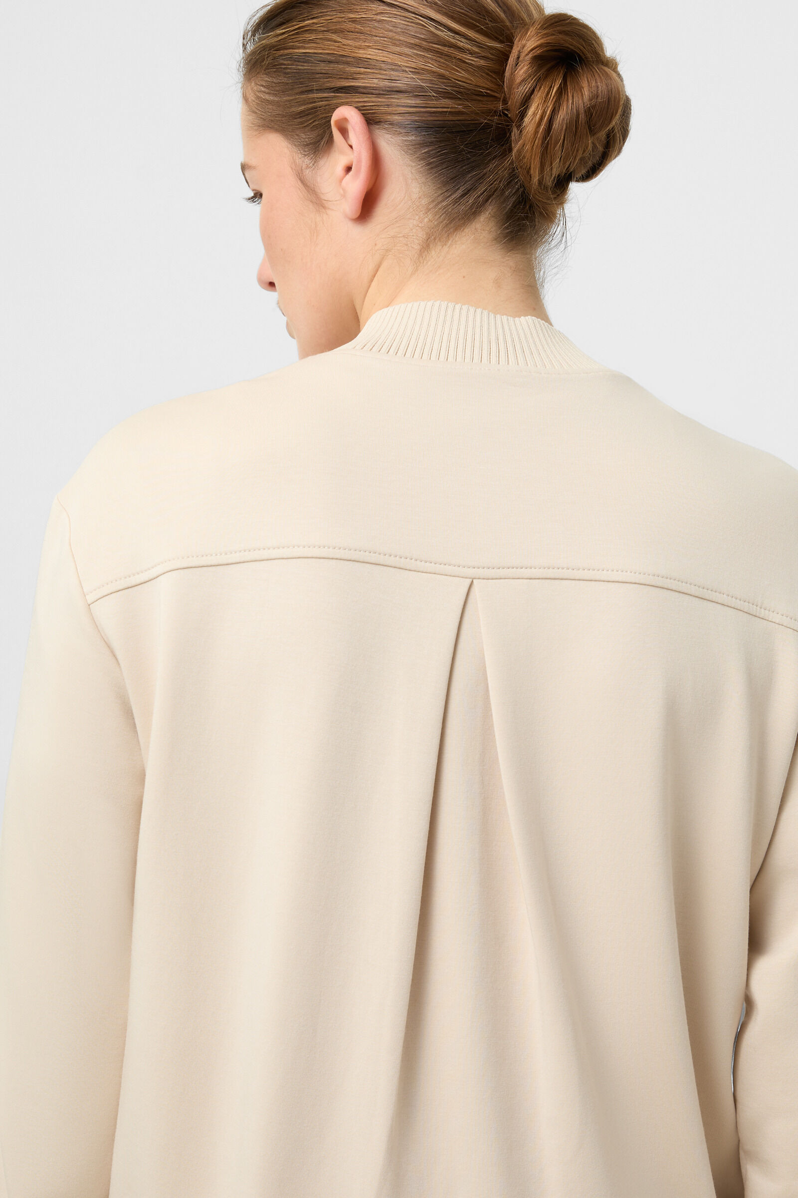 Nika jersey jacket Sand