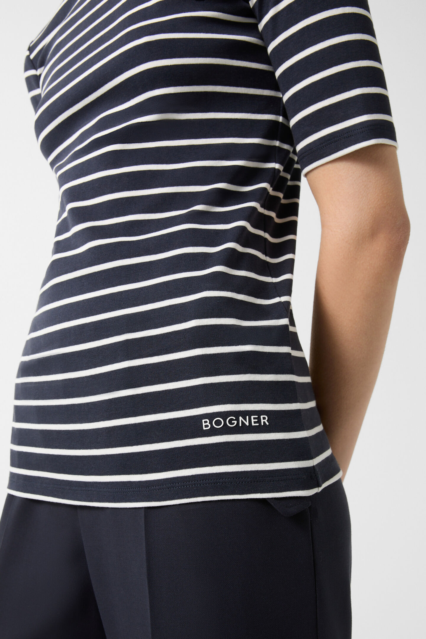 Louna T-shirt Navy blue/Off-white