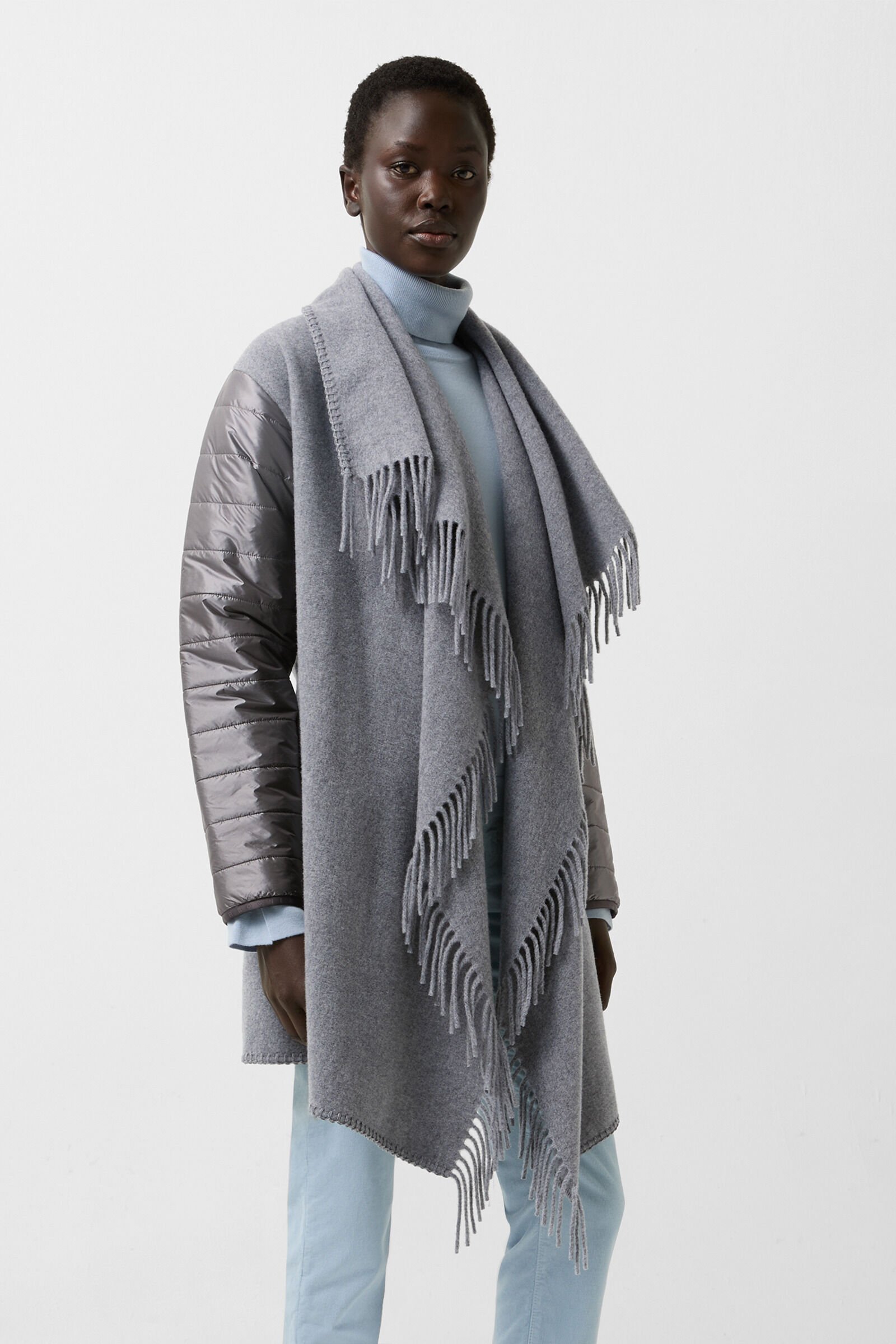 Poncho North Grey