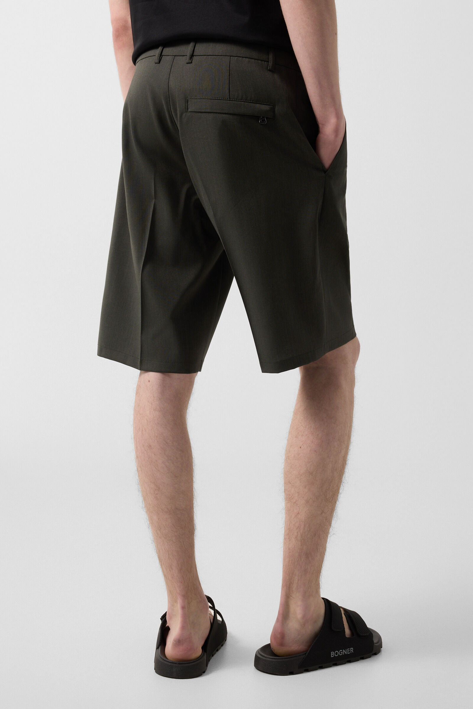 Johny pleated shorts Olive green