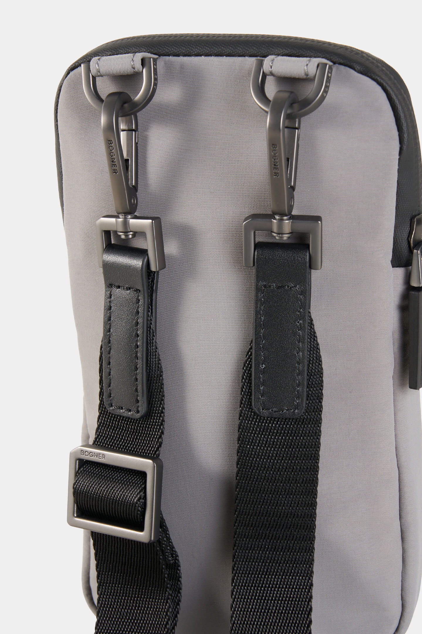 Monarch Skyler Smartphone pouch Grey