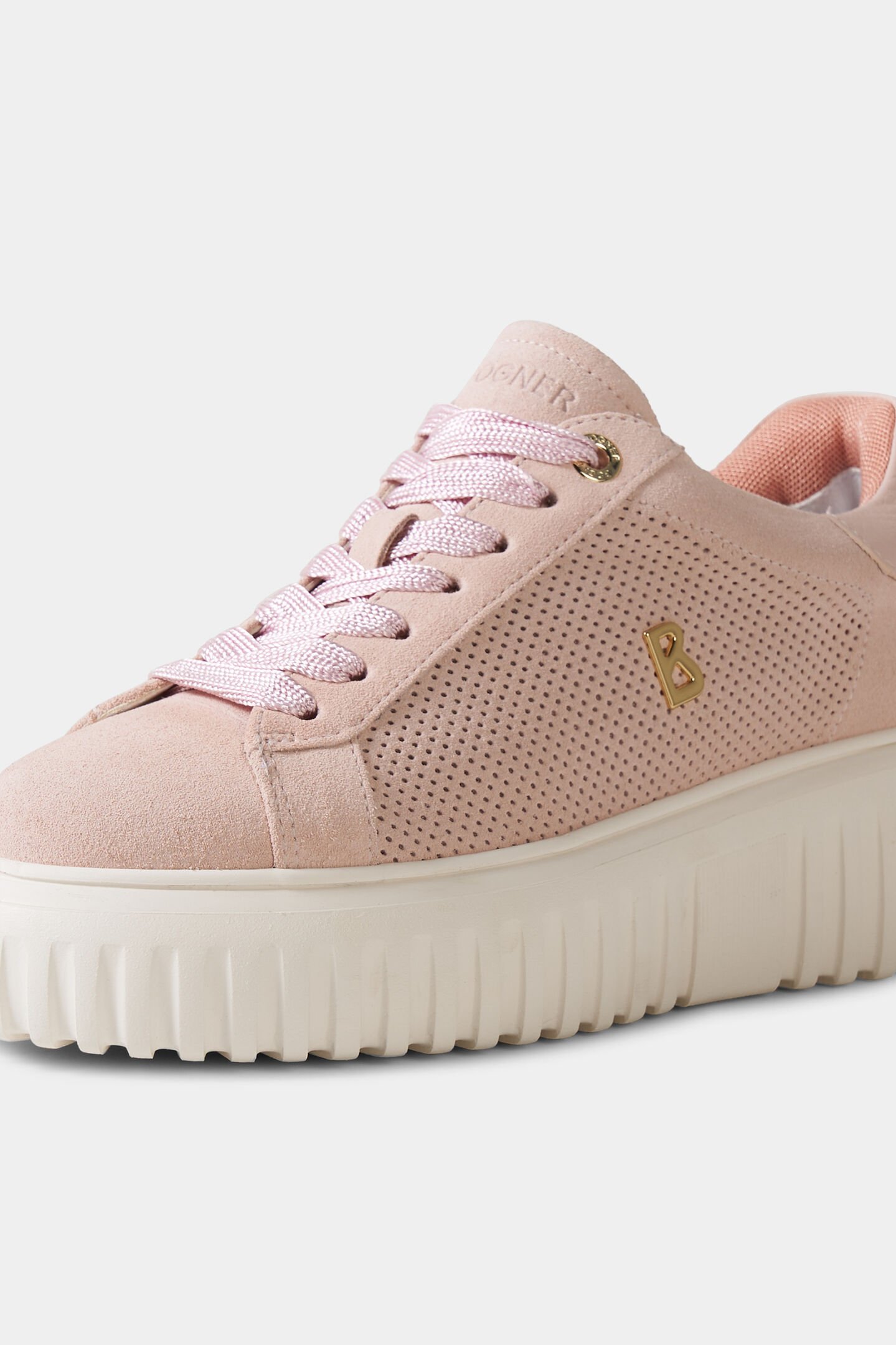 Platform sneaker Singapore Ros&eacute;