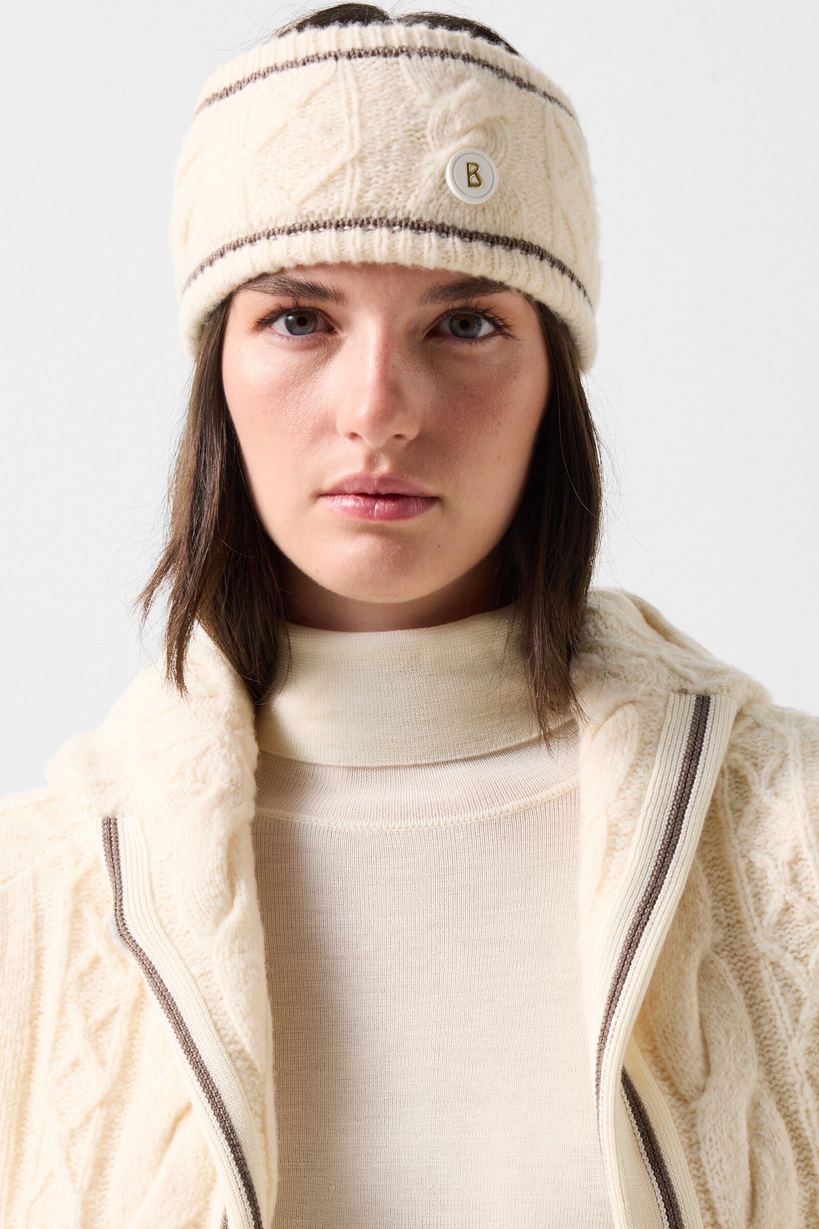 Schurwoll-Pullover Louise Off-White/Braun