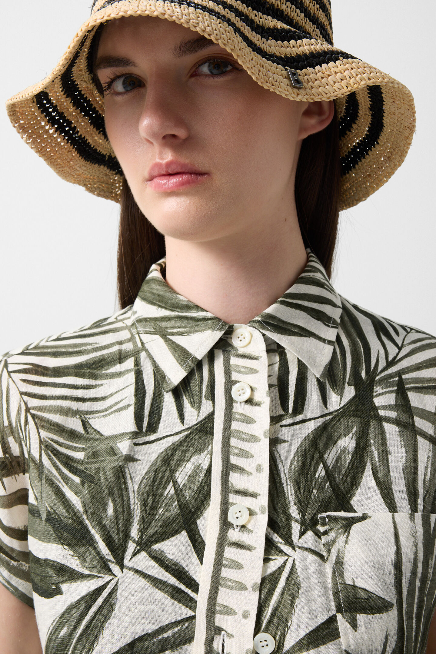 Charlet linen blouse Olive green/cream