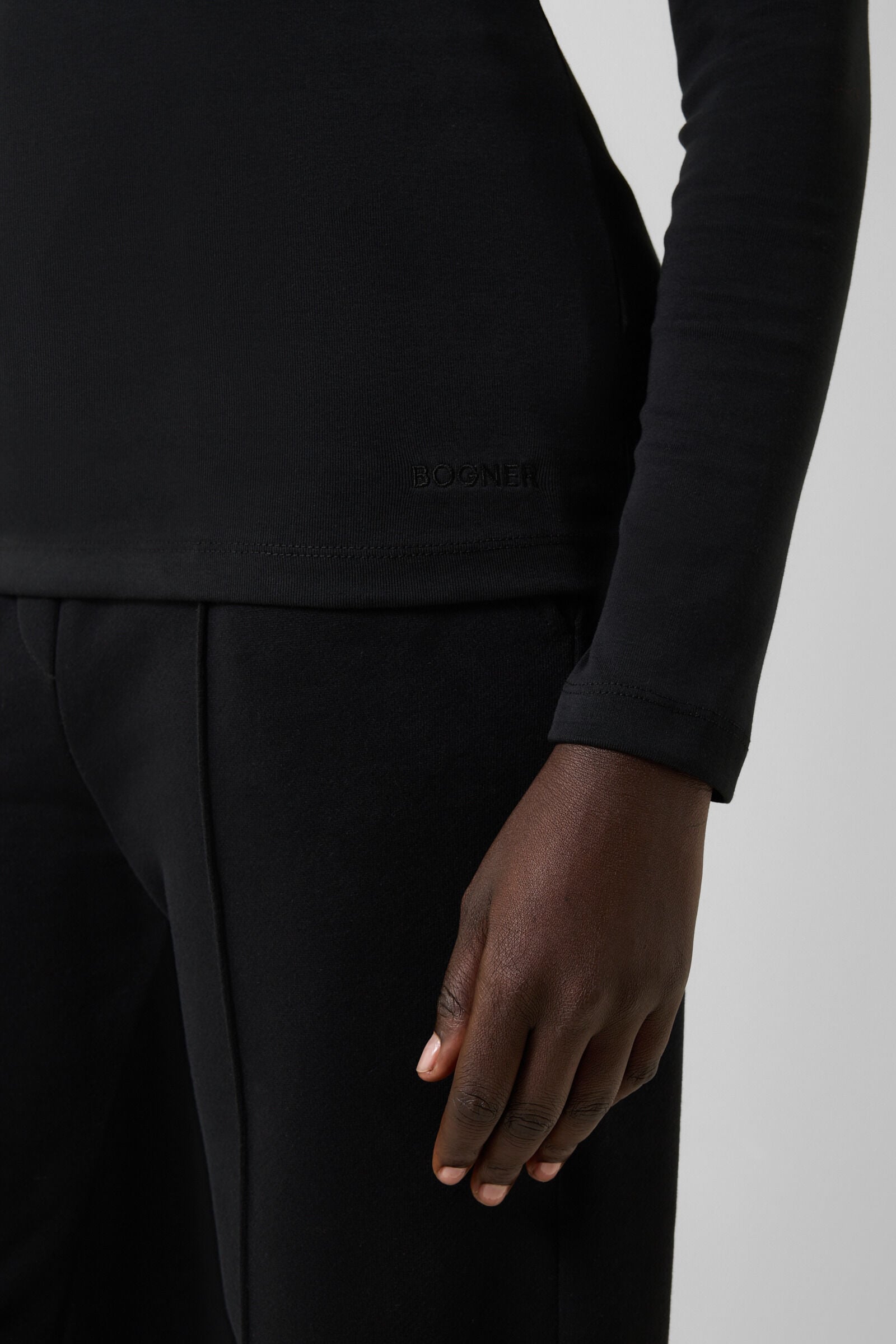 Baumwoll-Longsleeve Nikini Schwarz