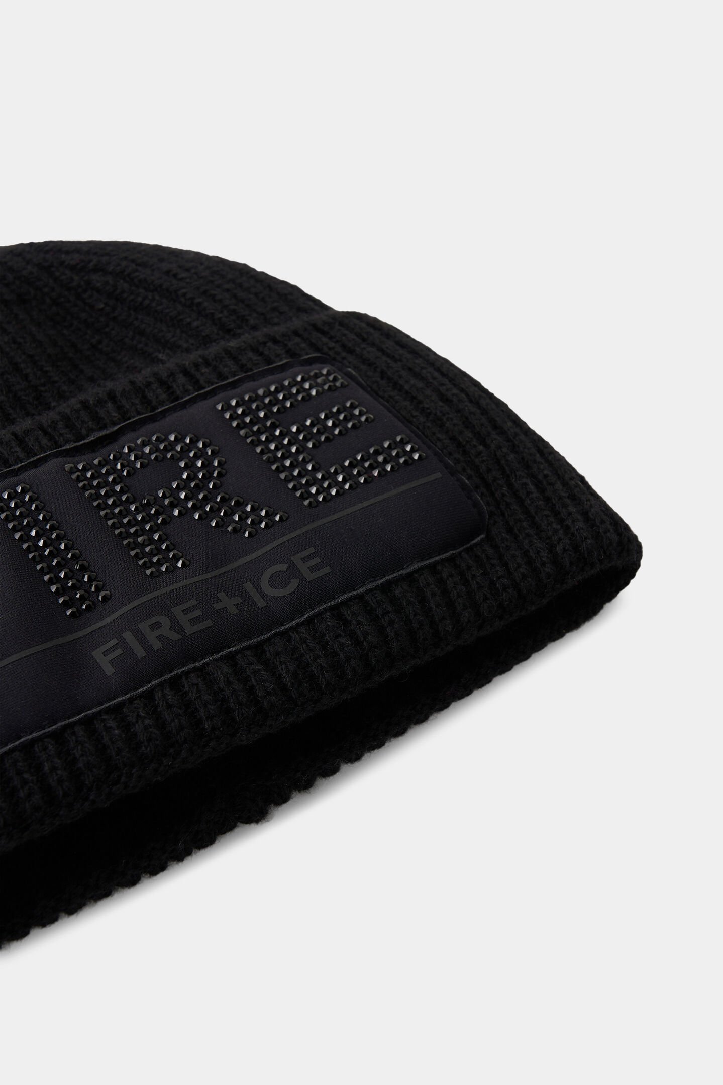 Hat Aneli Black
