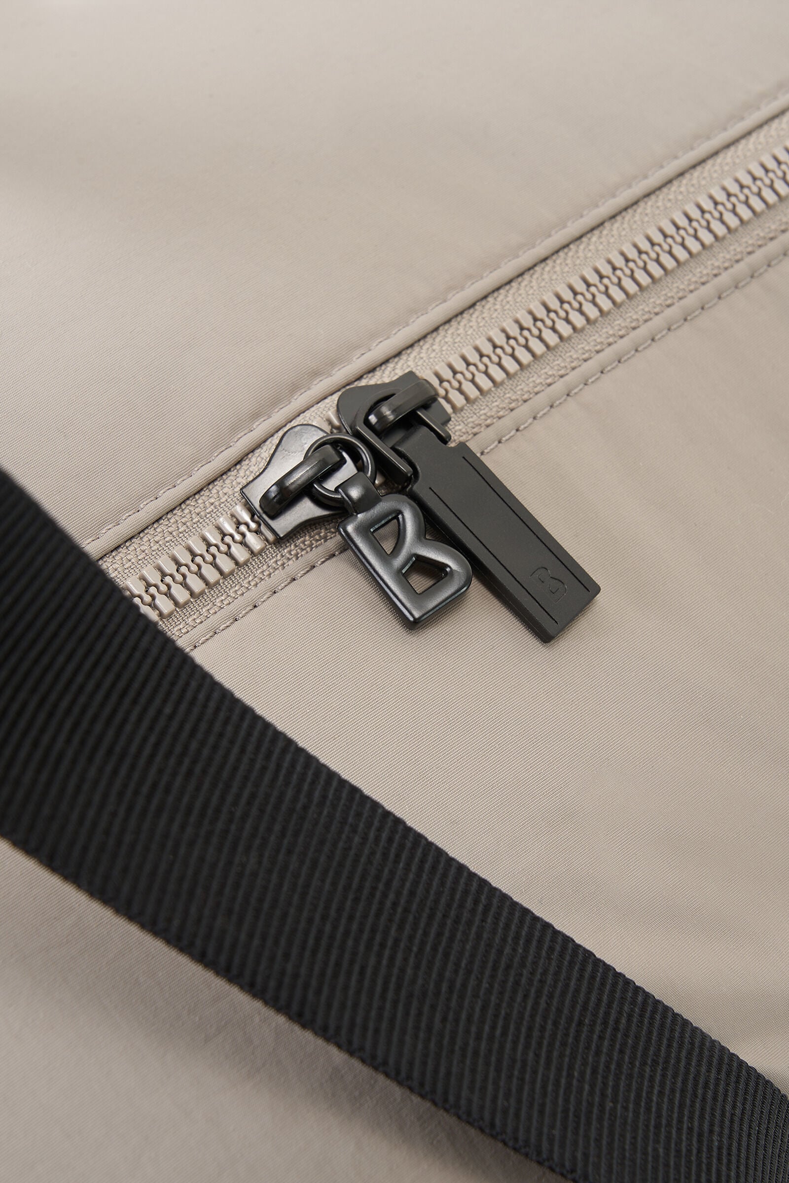 Bromont Dearden Weekender Taupe