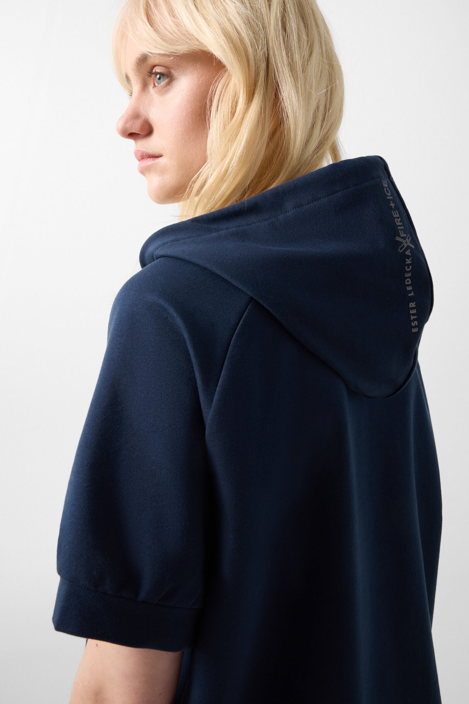 Sharon short-sleeved hoodie Dark blue