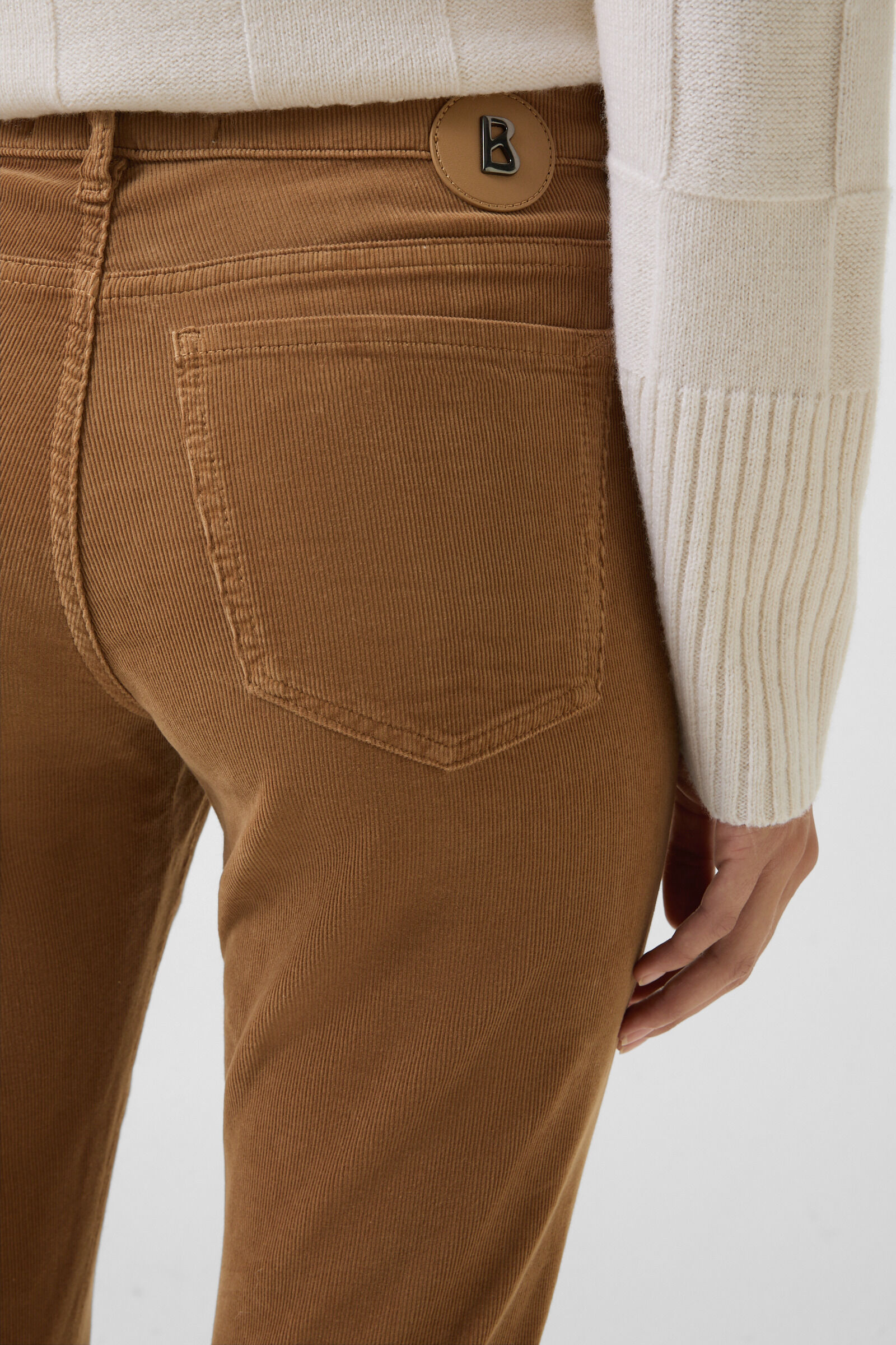 Julie 7/8 corduroy trousers Hazel