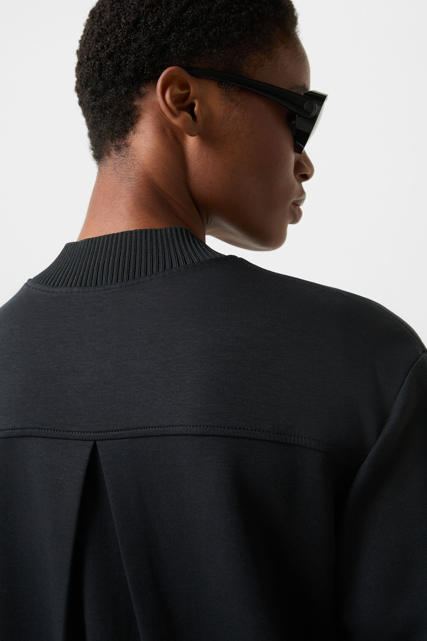 Nika jersey jacket Black