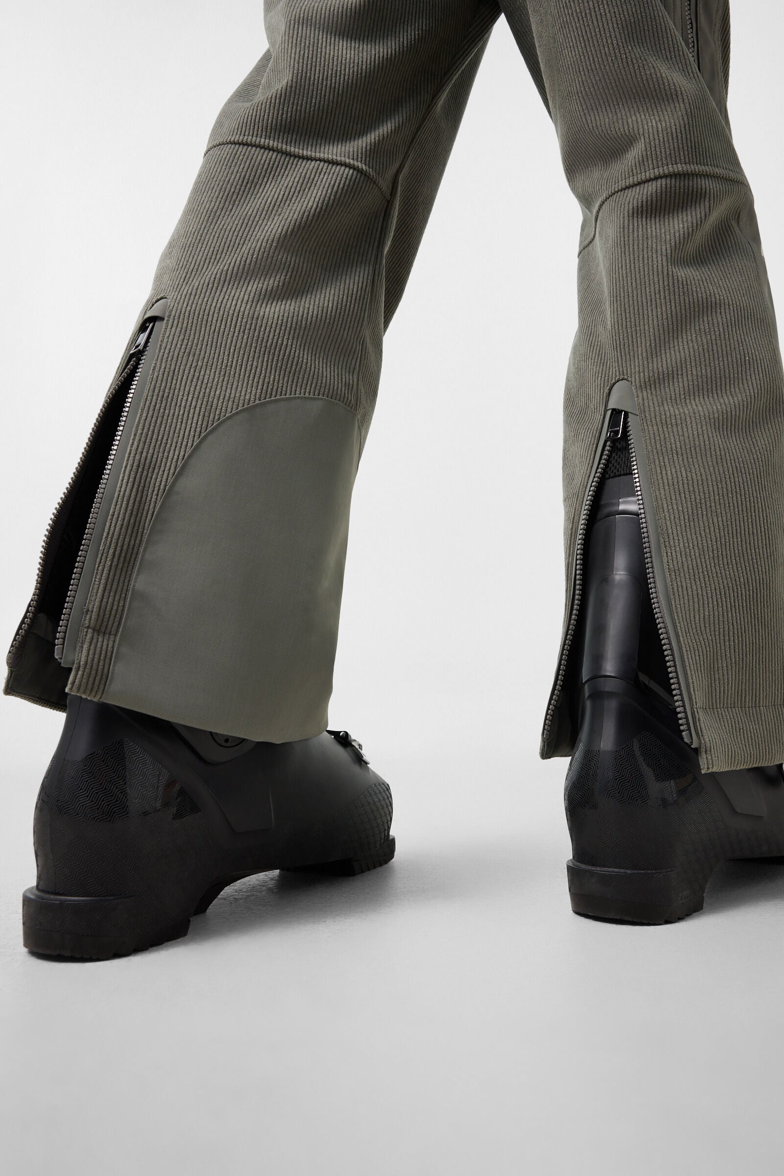 Corven corduroy ski trousers Sage Grey