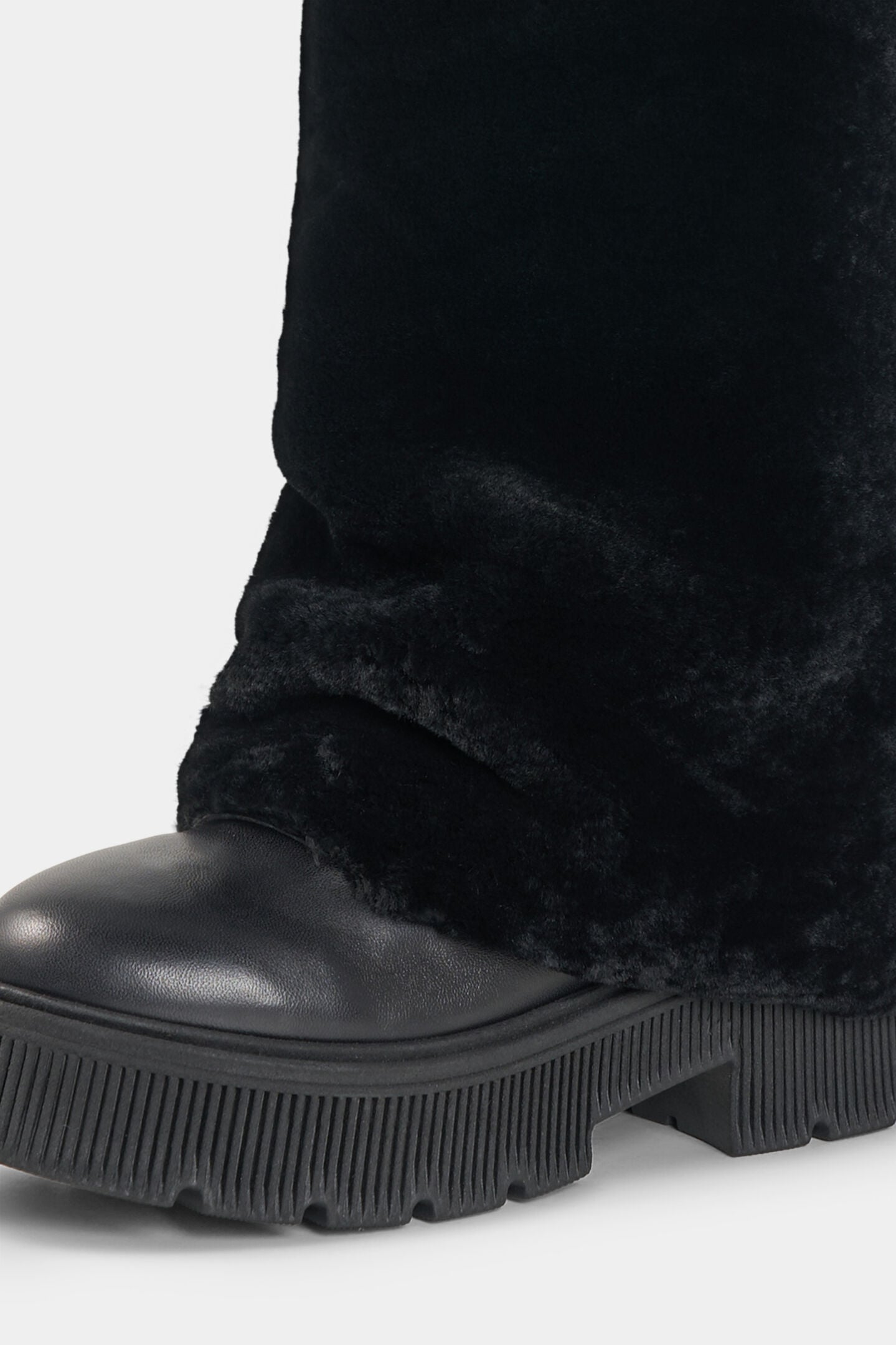 Turin lambskin boots Black