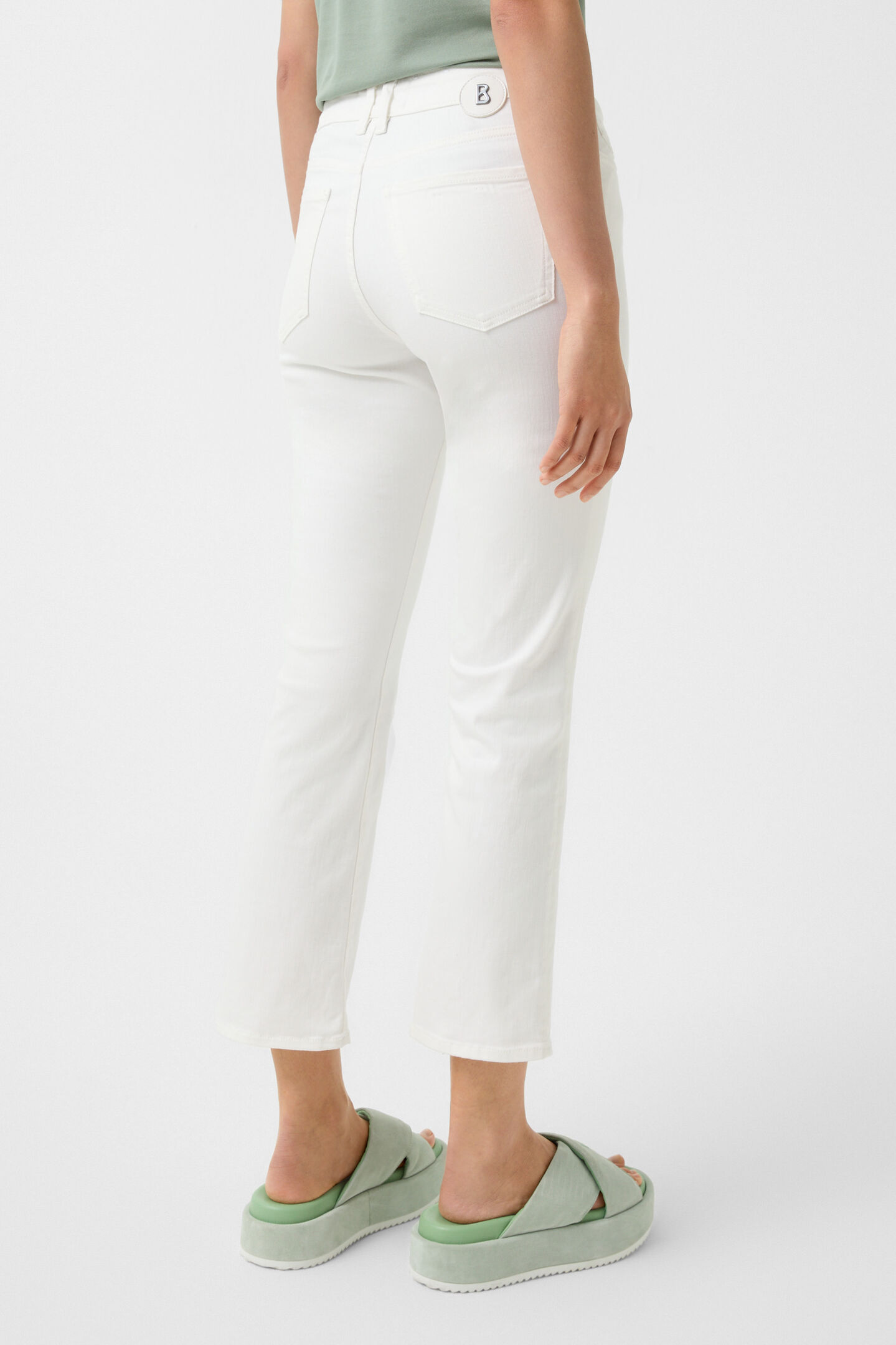 7/8-Flared Fit Jeans Julie Weiß