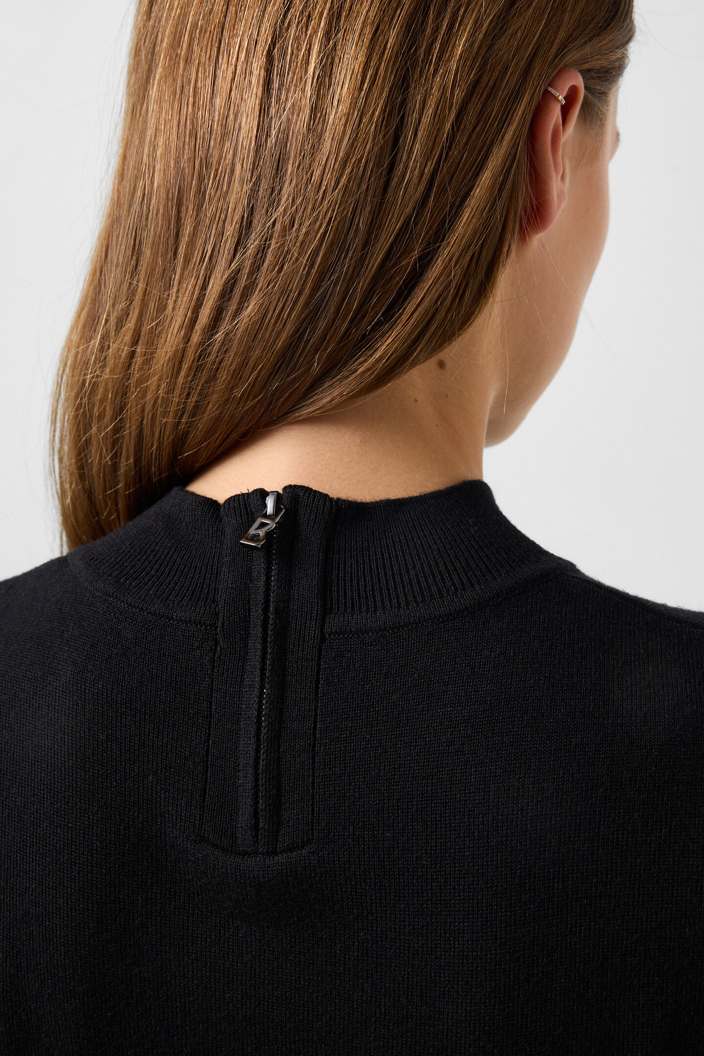 Antonia virgin wool and silk knitted jumper Black