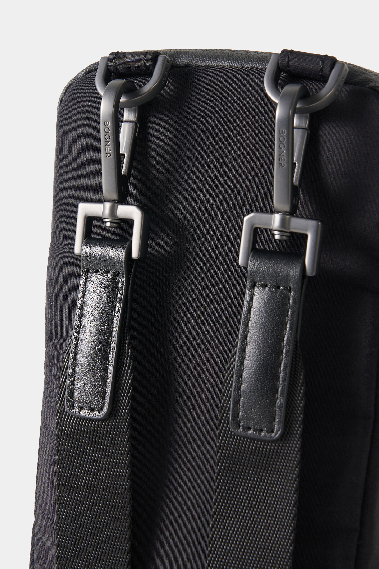 Schultertasche Monarch Skyler Schwarz
