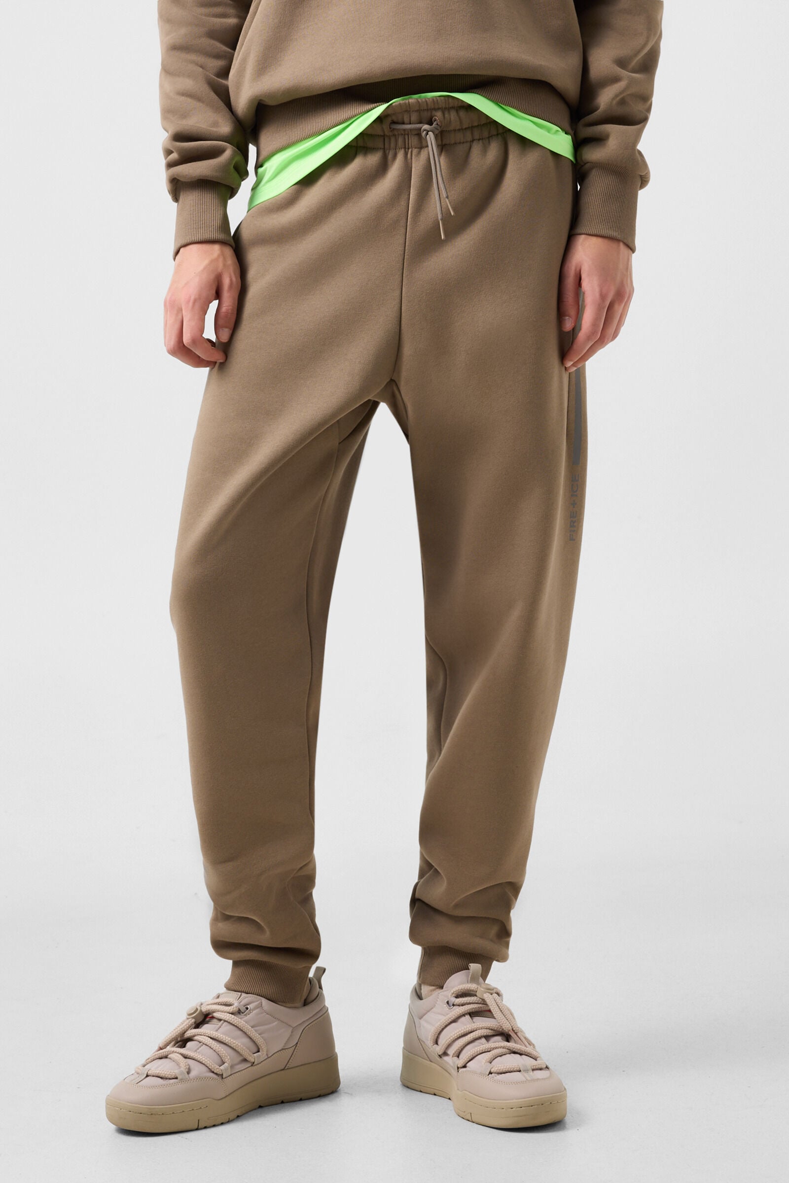Baumwoll-Sweatpants Fadi Taupe