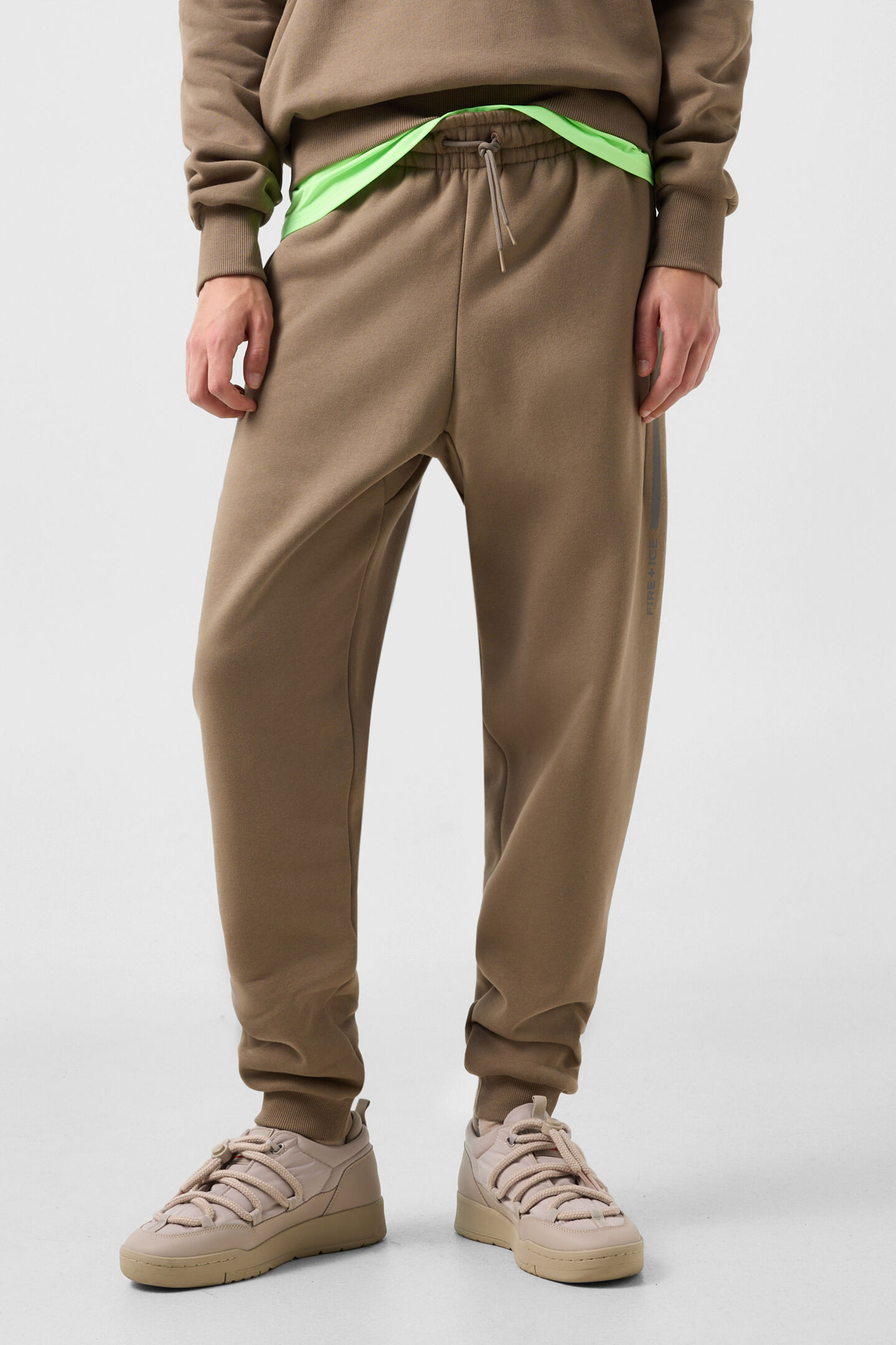 Baumwoll-Sweatpants Fadi Taupe
