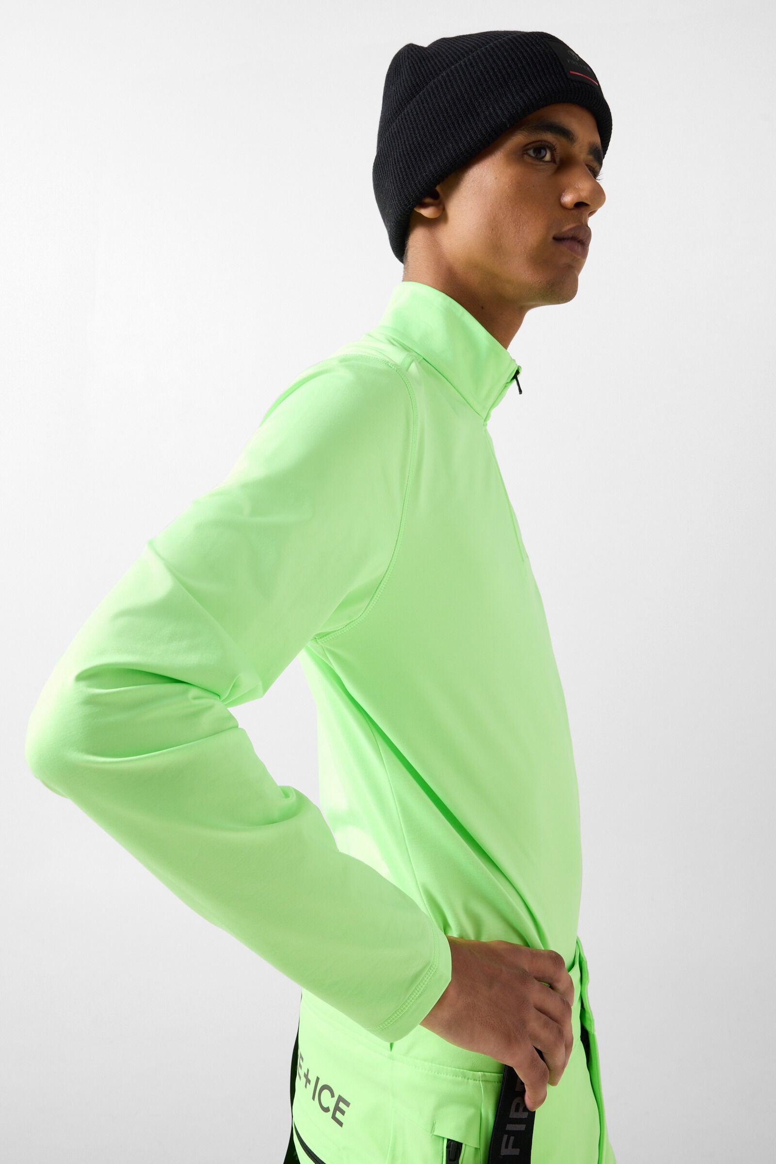 Premi&egrave;re couche Pascal Vert fluo
