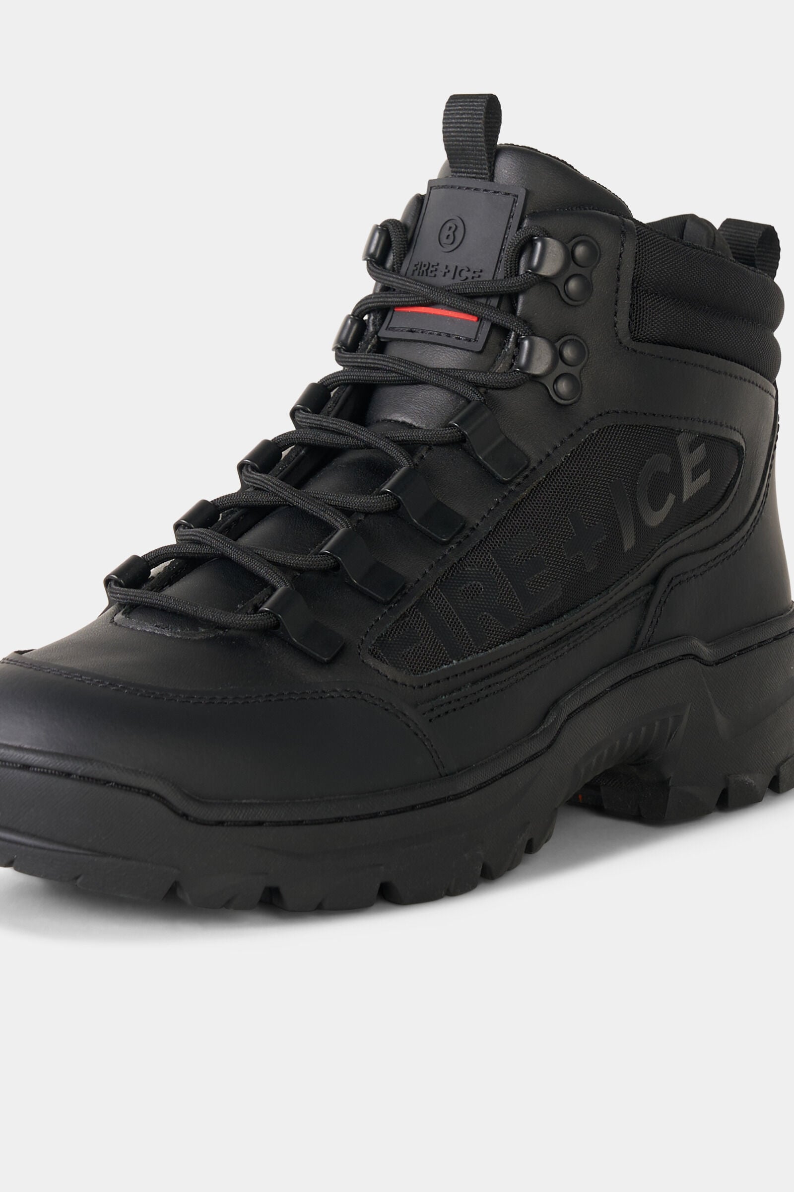Arctic Mid Boots Black
