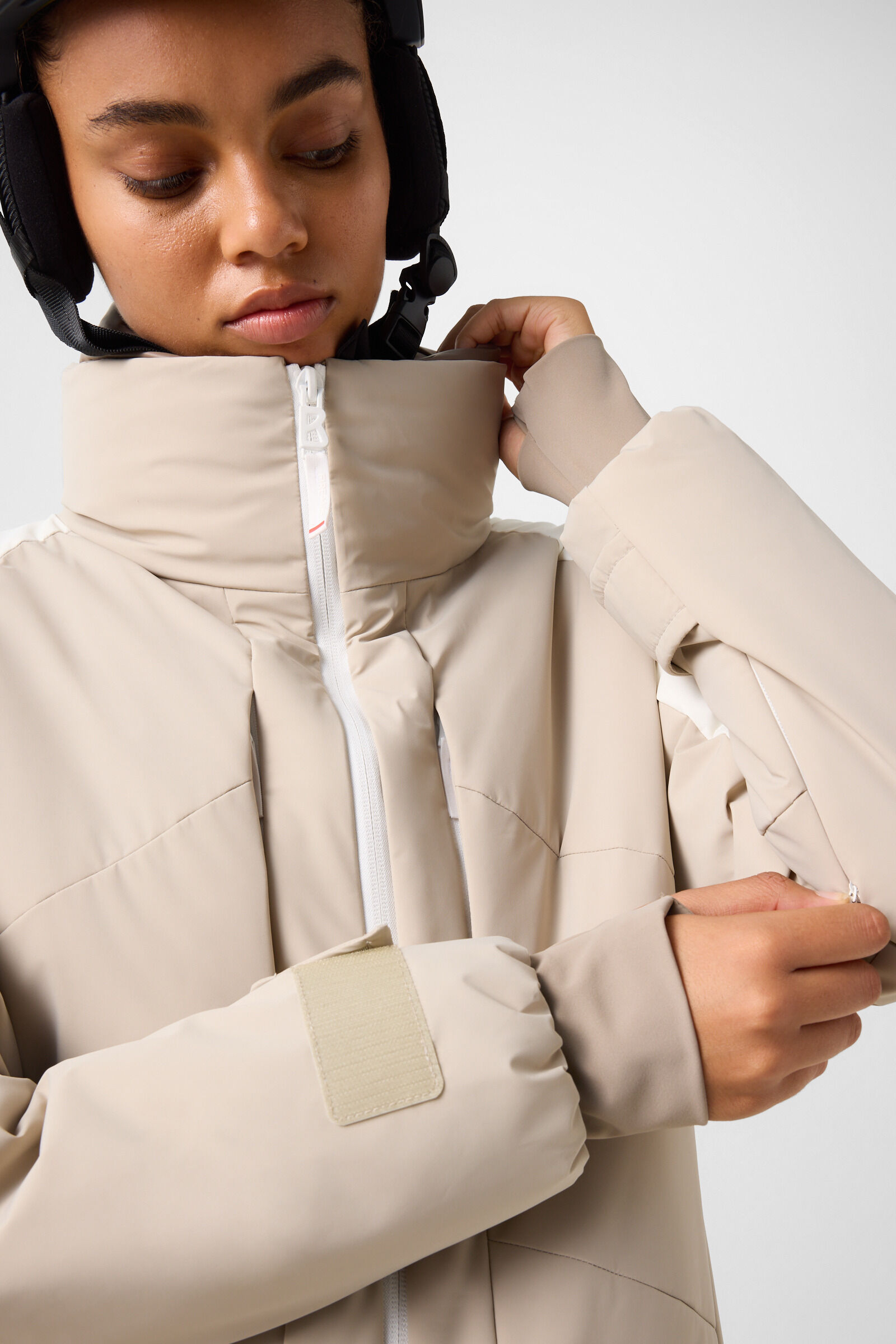 Sasha Ski Jacket Beige/Off-white