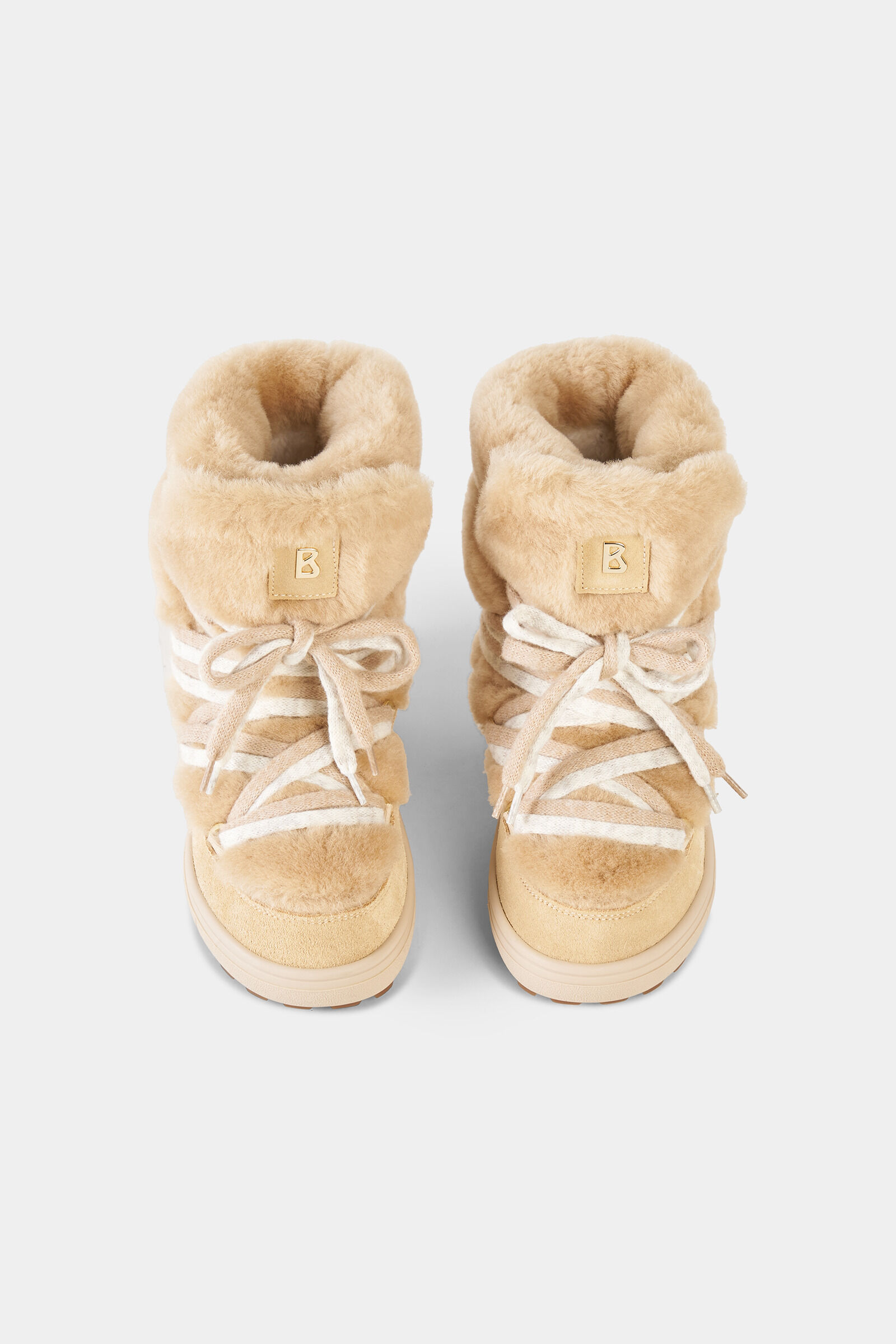 Chamonix Snow Boots with Spikes Beige