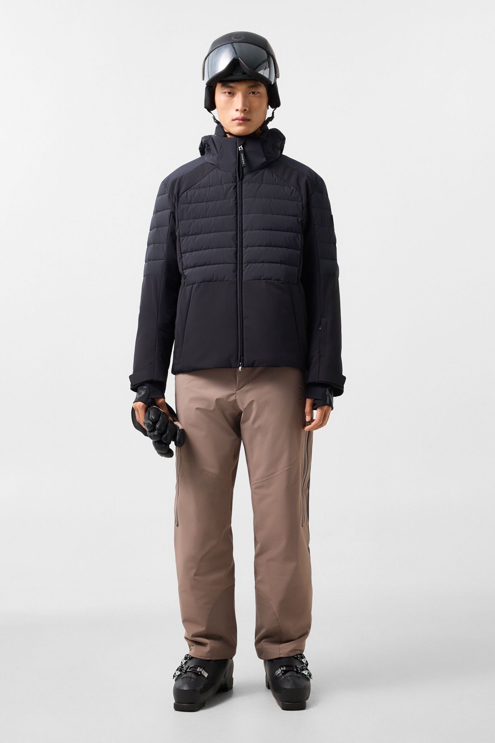 Hennik ski jacket Black
