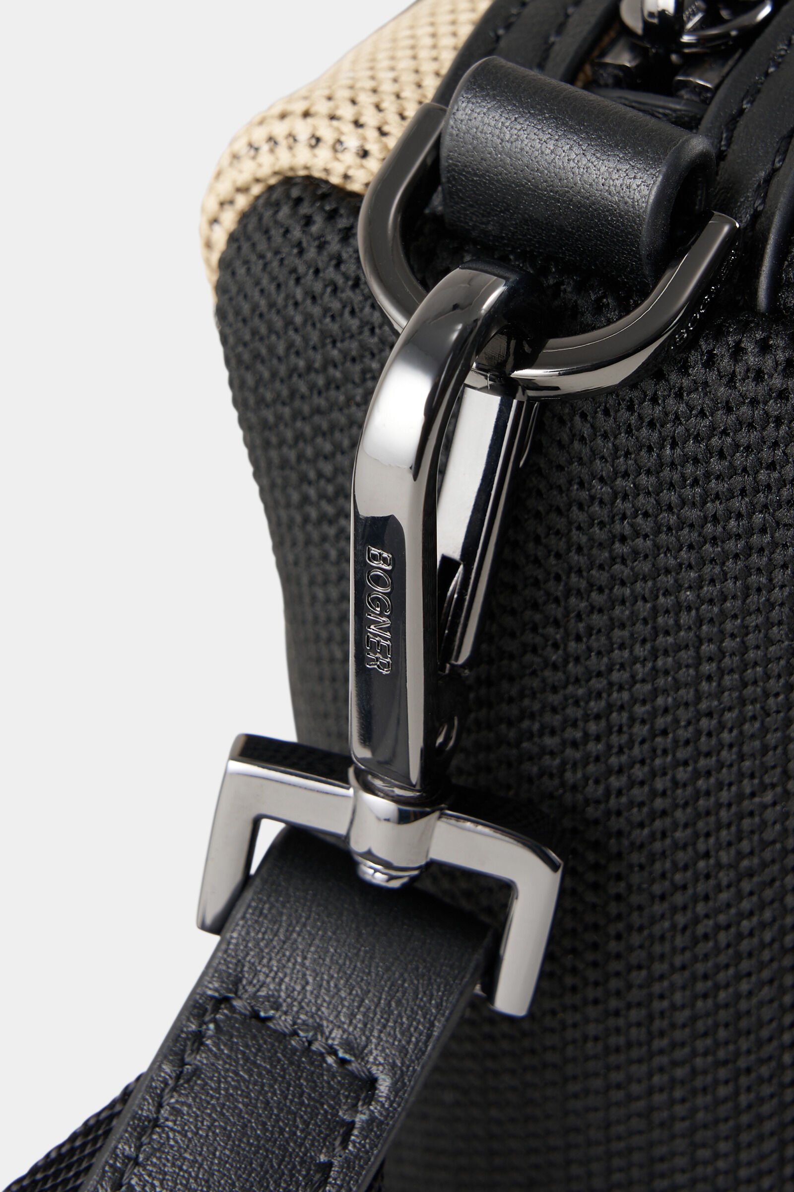 Schultertasche Vaduz Mala Schwarz/Beige