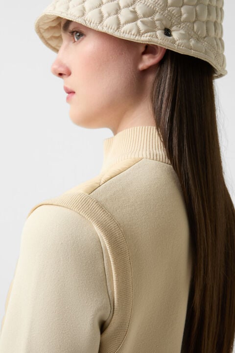 Arina knitted and quilted vest Beige Arina knitted and quilted vest Beige