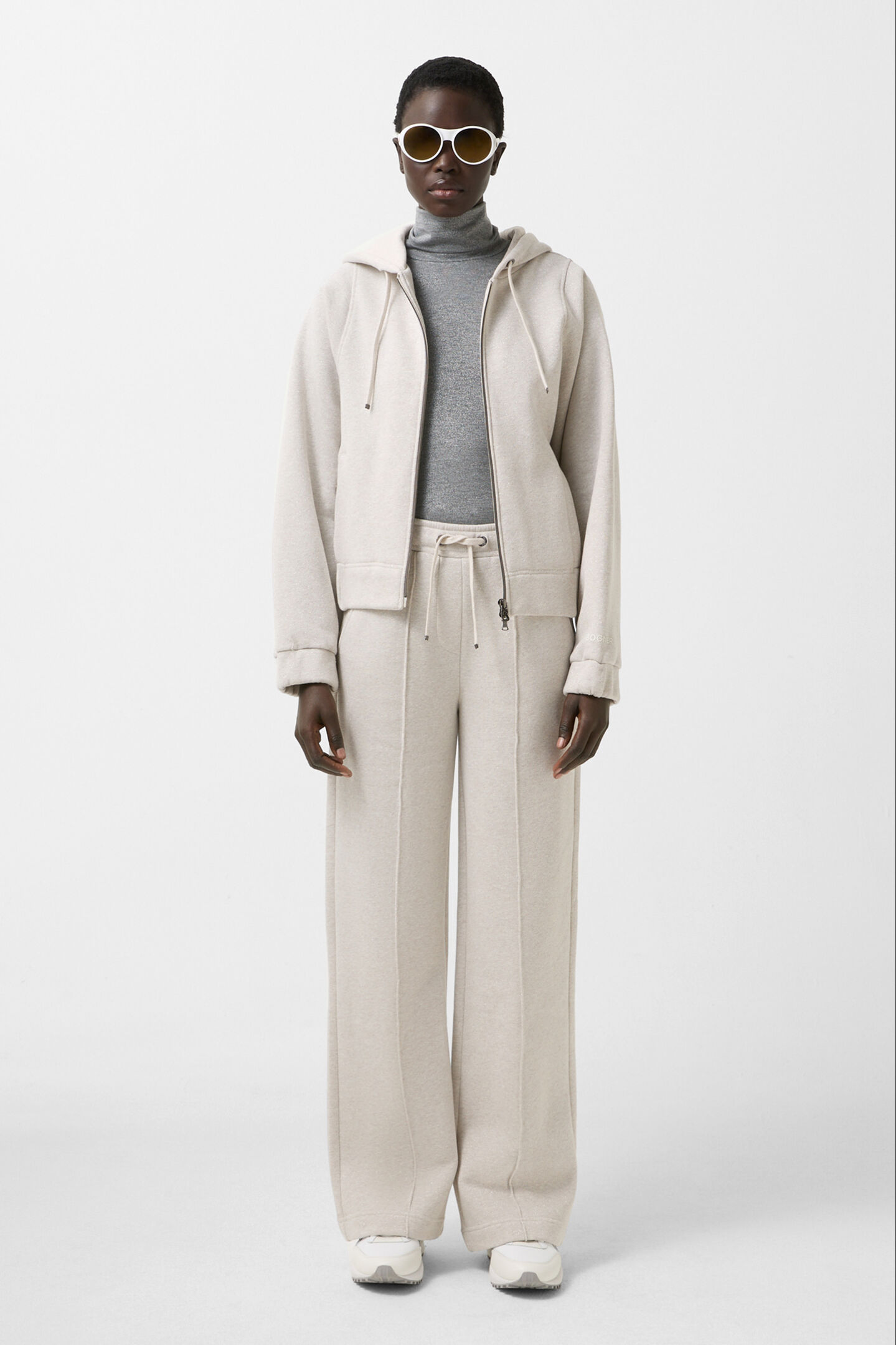 Toto sweatpants Greige