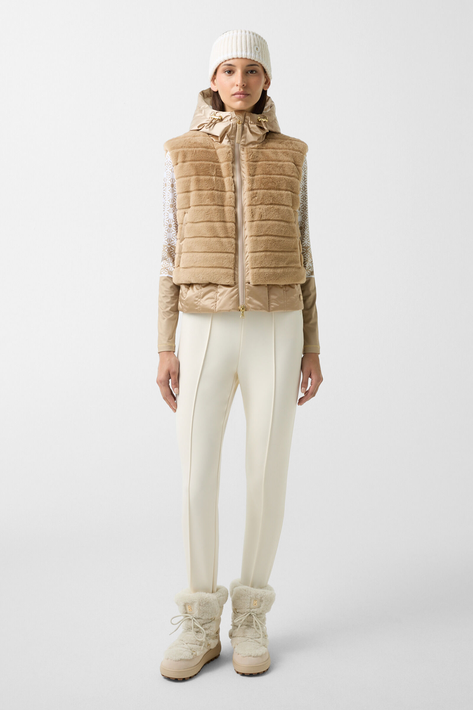 Yumi faux fur waistcoat Beige