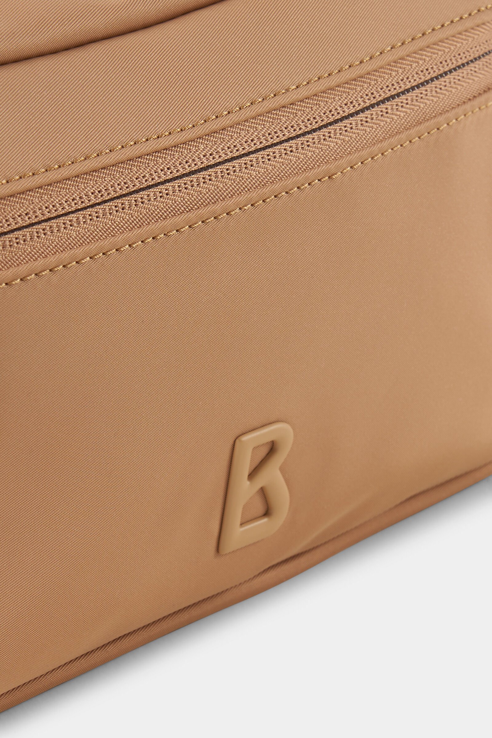 Pochette cosm&eacute;tique Verbier Play Camel