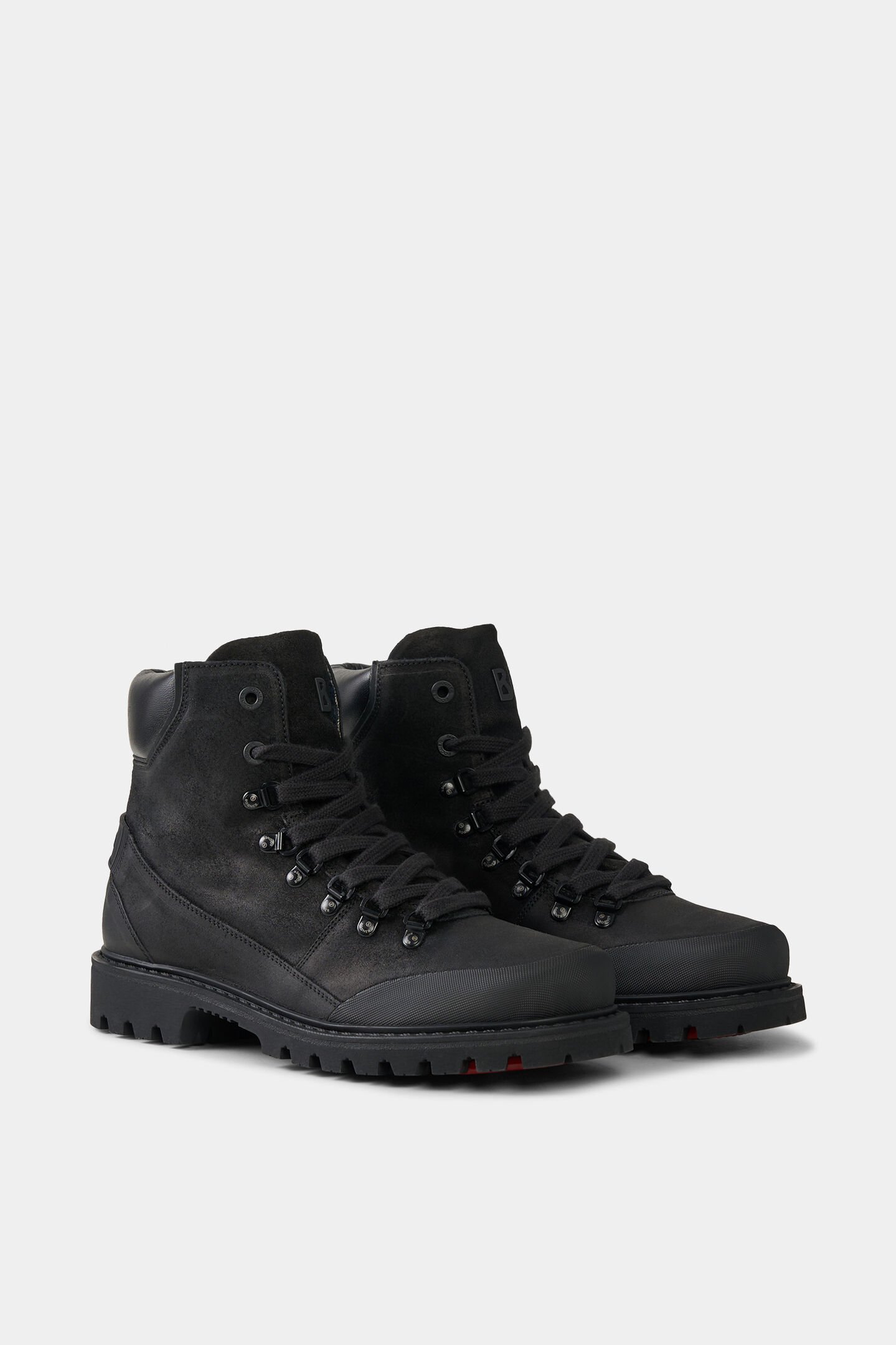 Mid Boots Helsinki with spikes Black