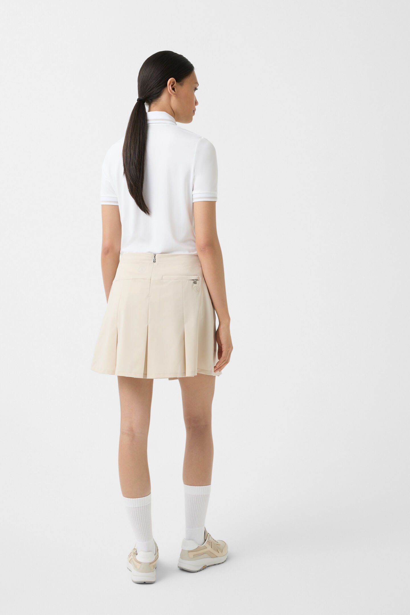 Lonie skort Sand