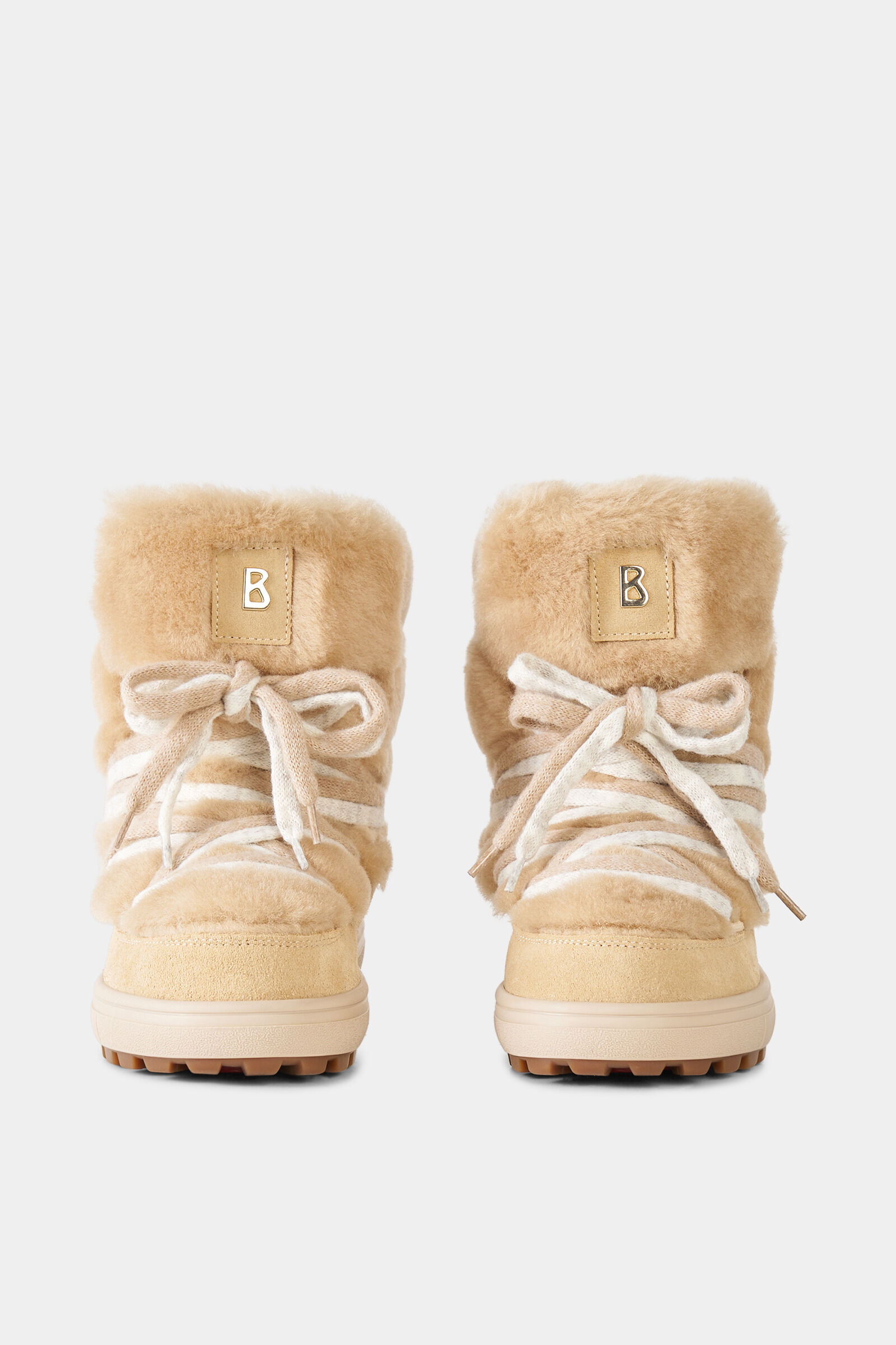 Chamonix Snow Boots with Spikes Beige