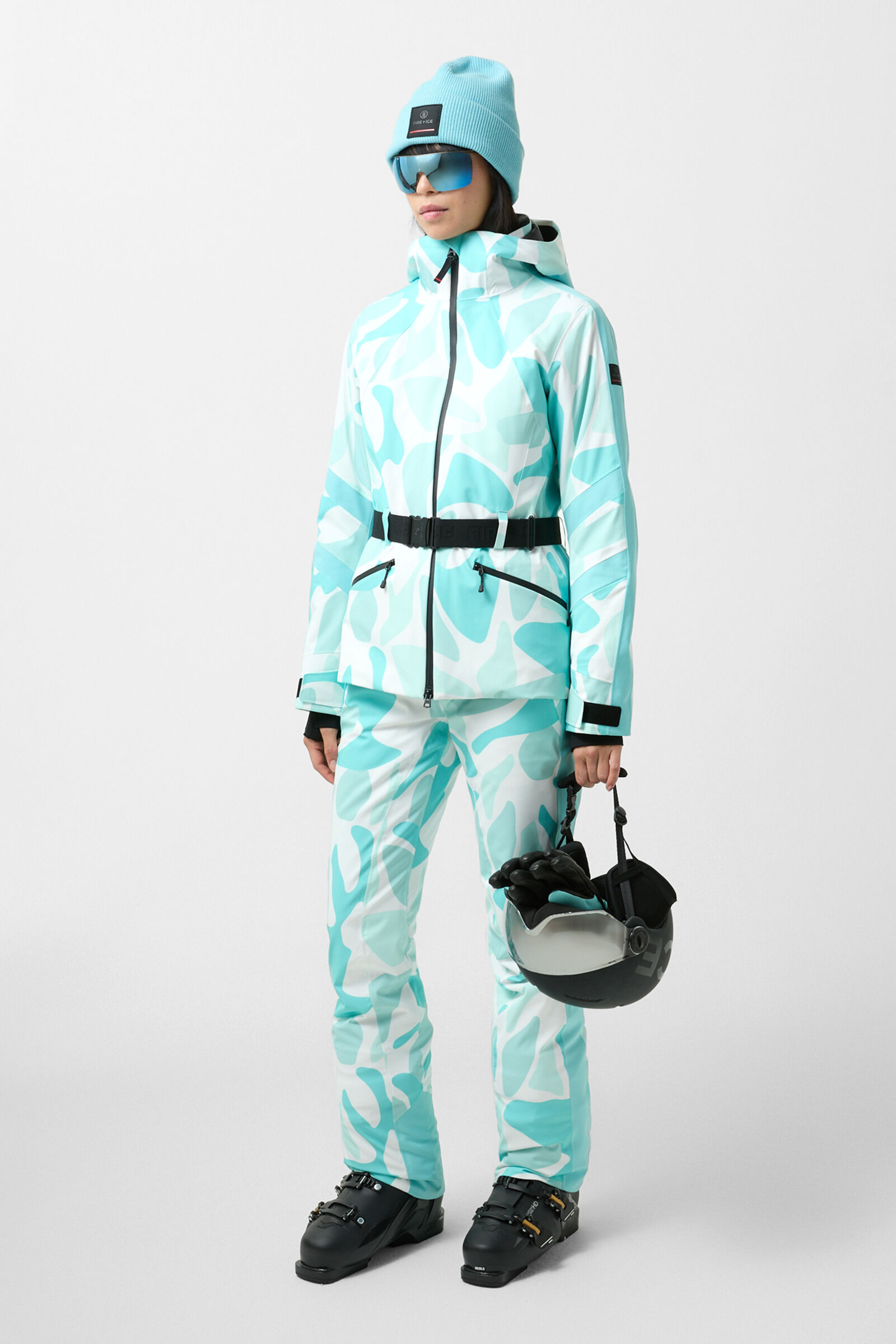 Moia ski jacket Ice blue/white
