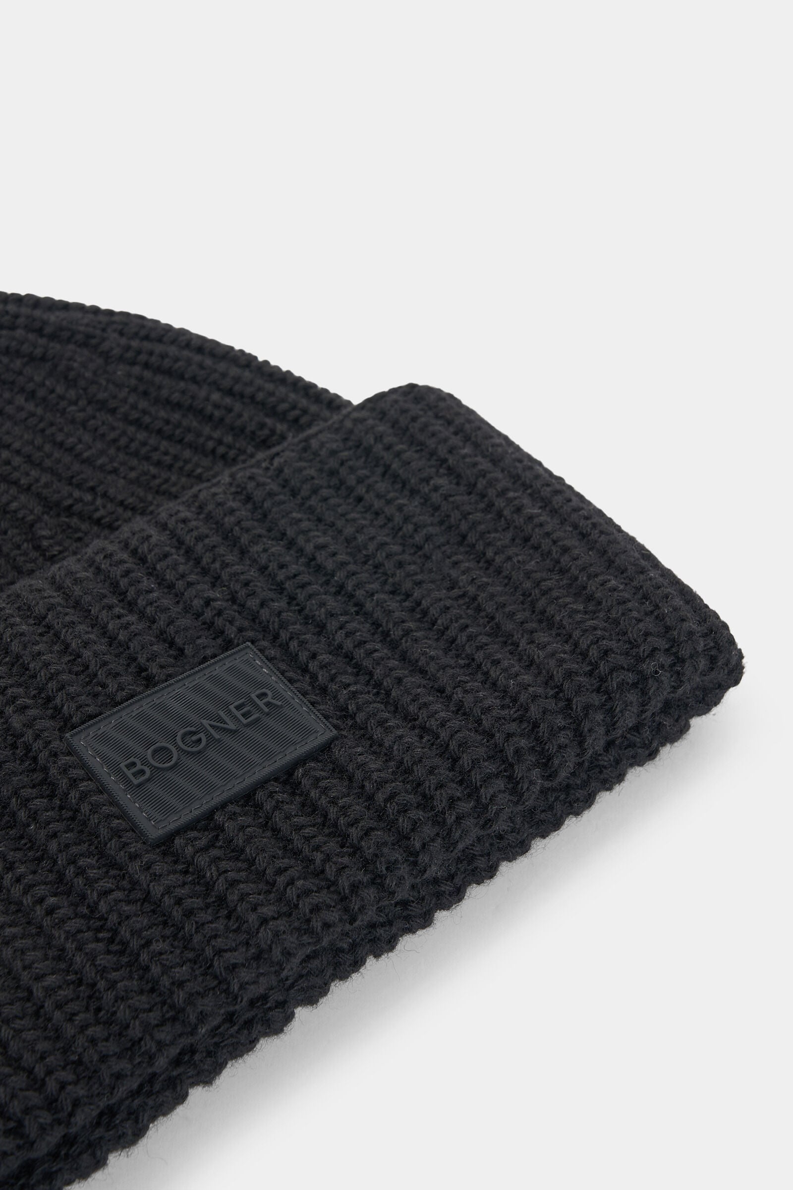 Larah virgin wool and knitted cashmere hat Black