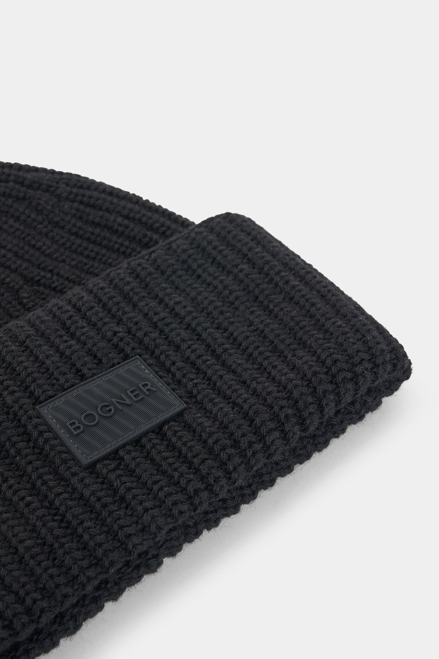 Larah virgin wool and knitted cashmere hat Black