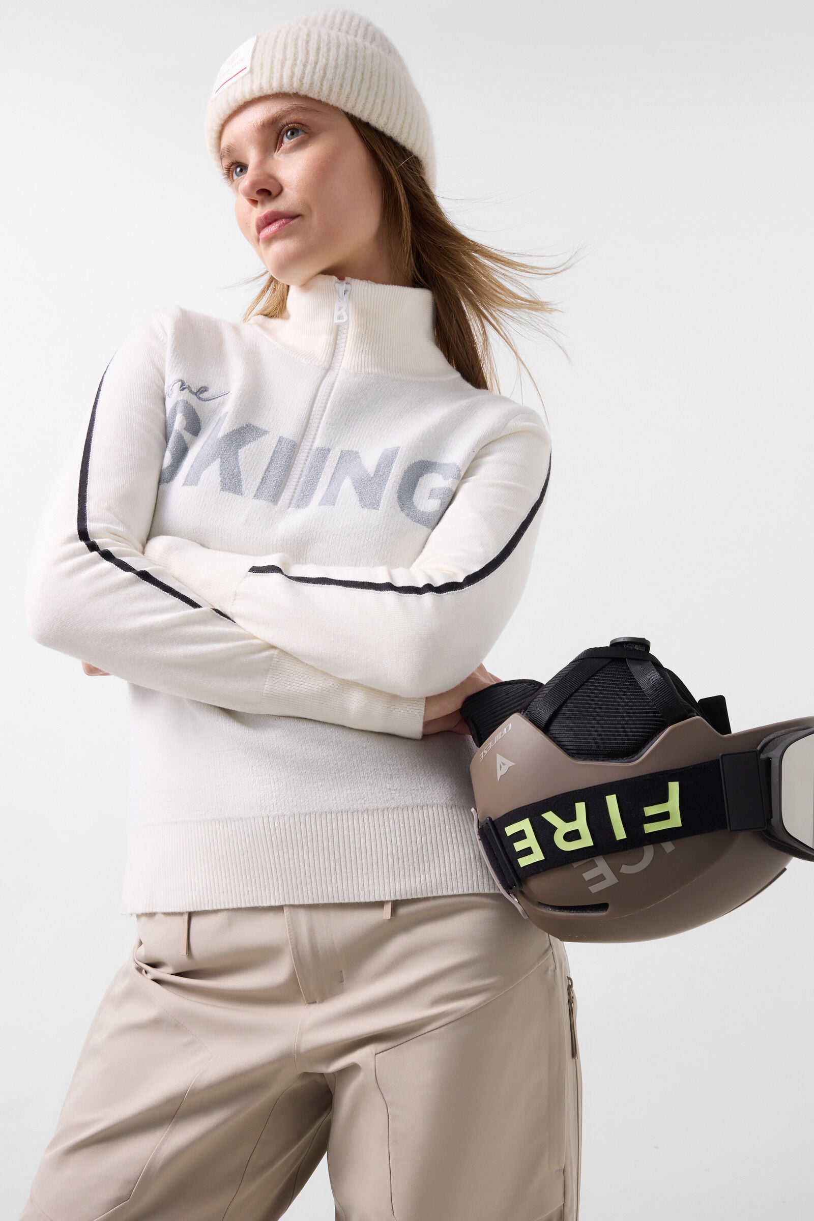 Azra Troyer Off-White